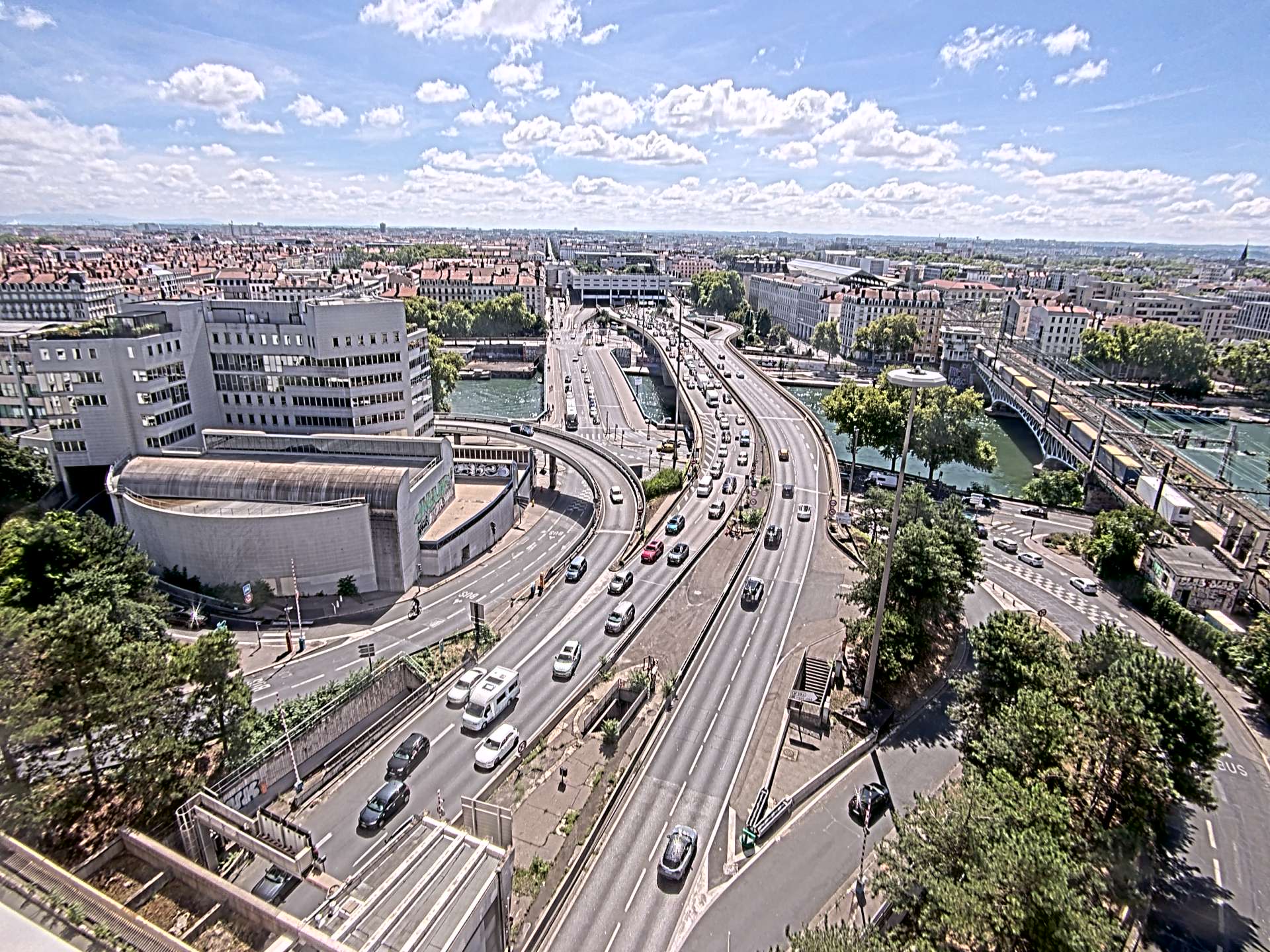 Caméra autoroute à Lyon Perrache à l'entrée Sud du Tunnel sous Fourvière, en direction de Marseille