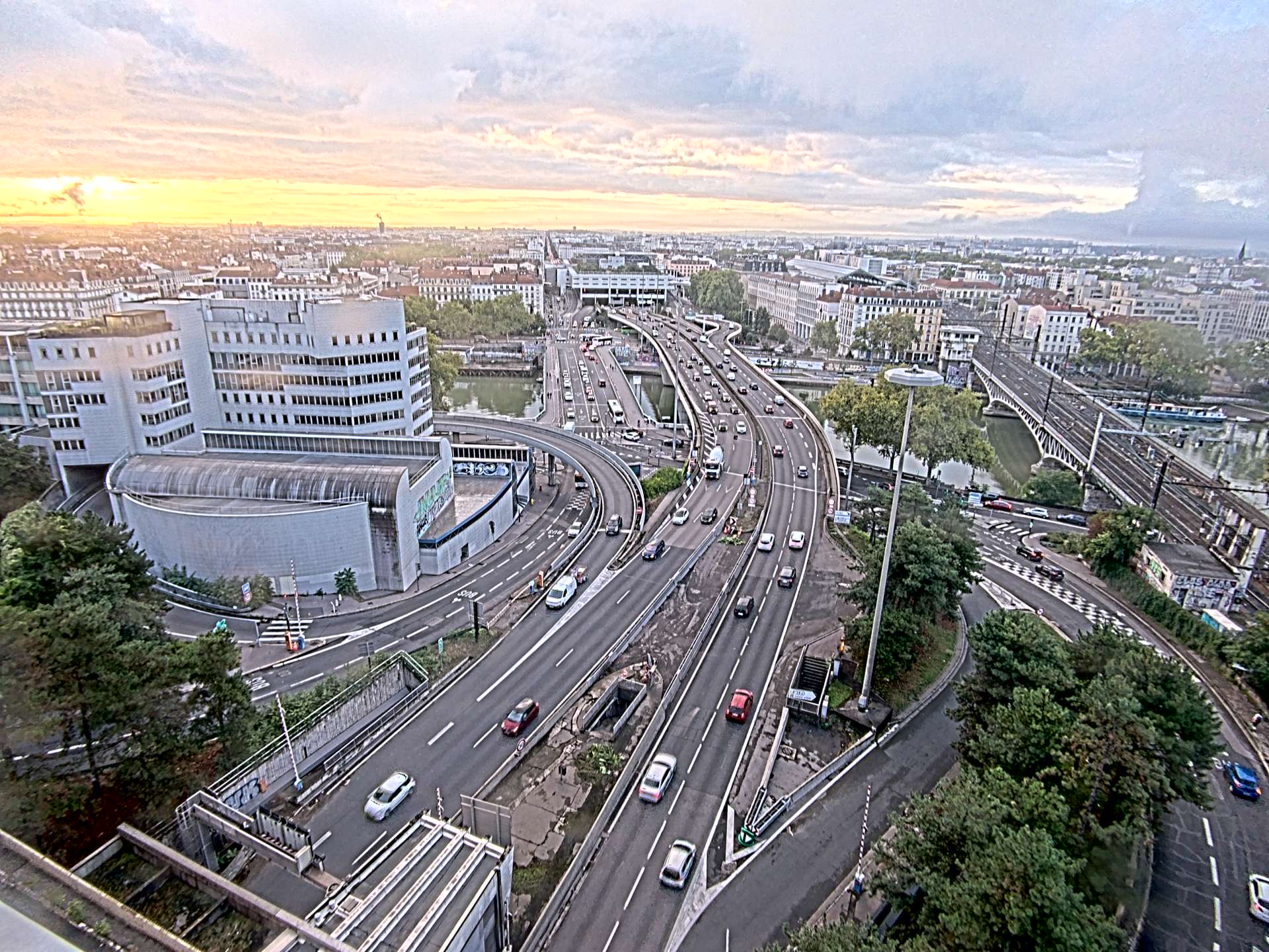 Caméra autoroute à Lyon Perrache à l'entrée Sud du Tunnel sous Fourvière, en direction de Marseille