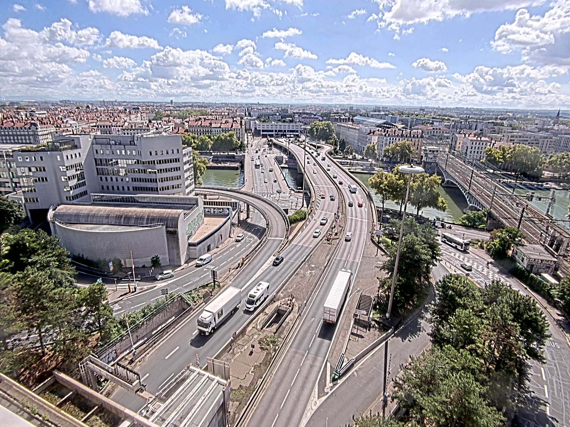 Caméra autoroute à Lyon Perrache à l'entrée Sud du Tunnel sous Fourvière, en direction de Marseille