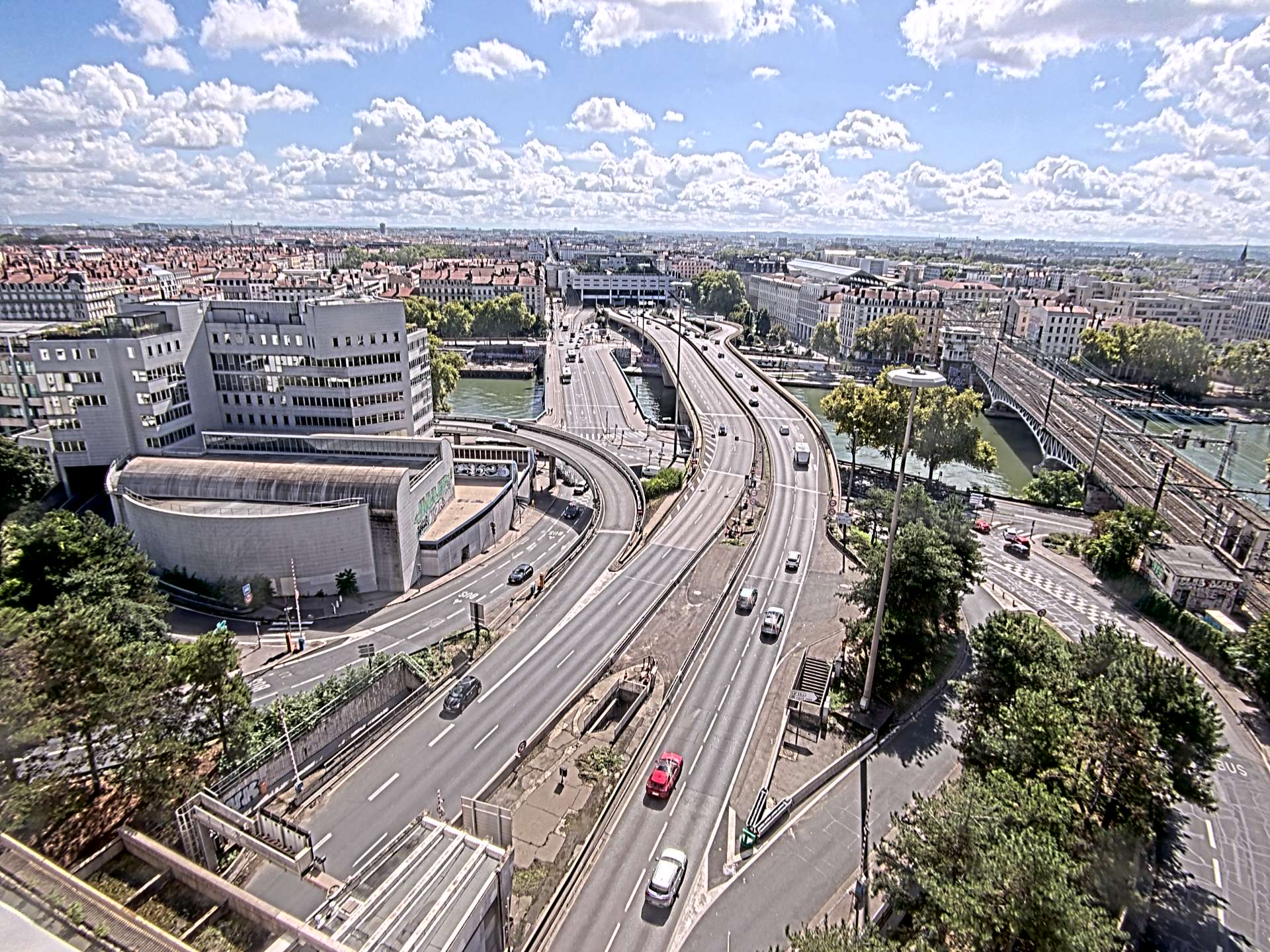 Caméra autoroute à Lyon Perrache à l'entrée Sud du Tunnel sous Fourvière, en direction de Marseille