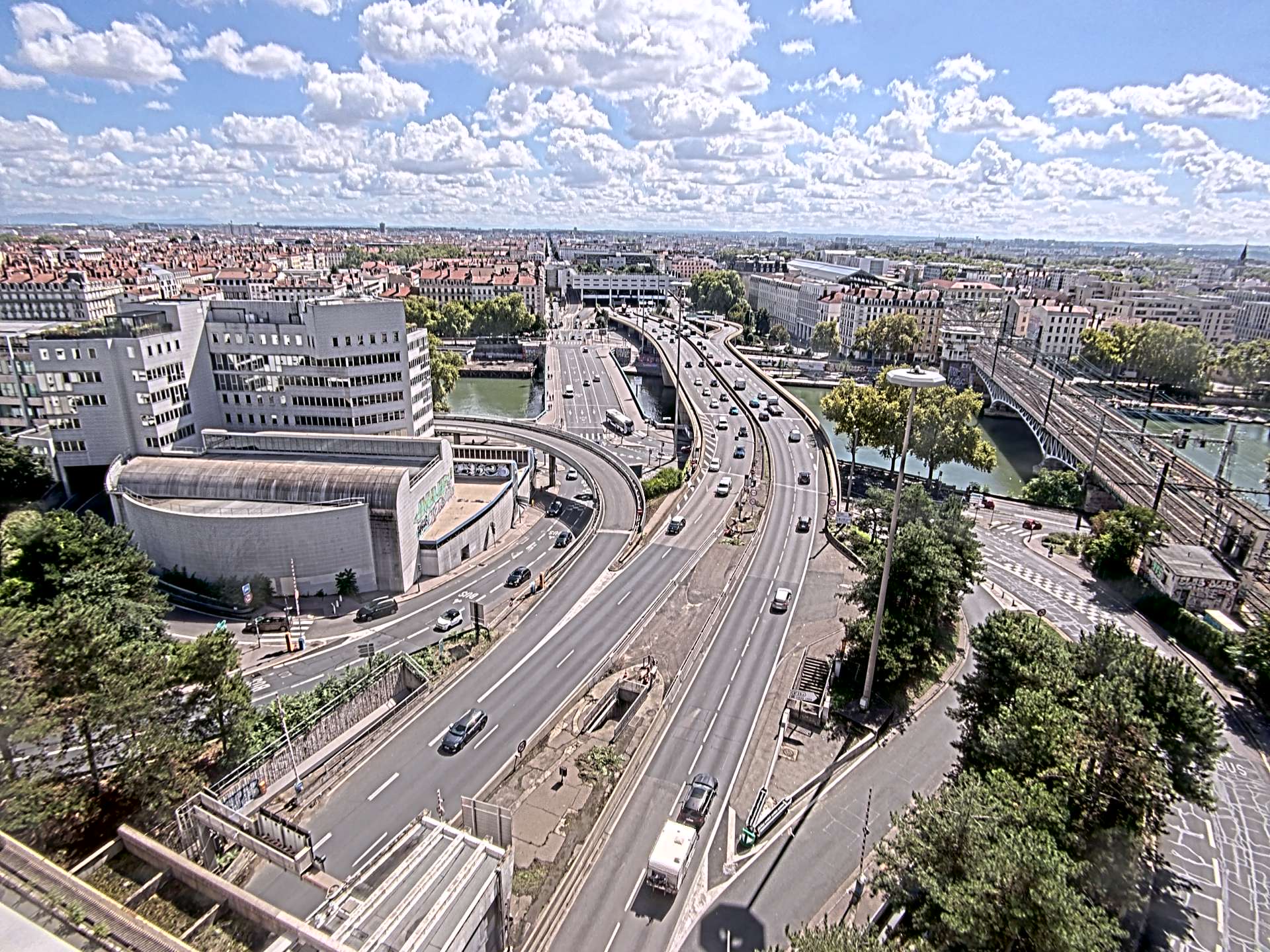 Caméra autoroute à Lyon Perrache à l'entrée Sud du Tunnel sous Fourvière, en direction de Marseille