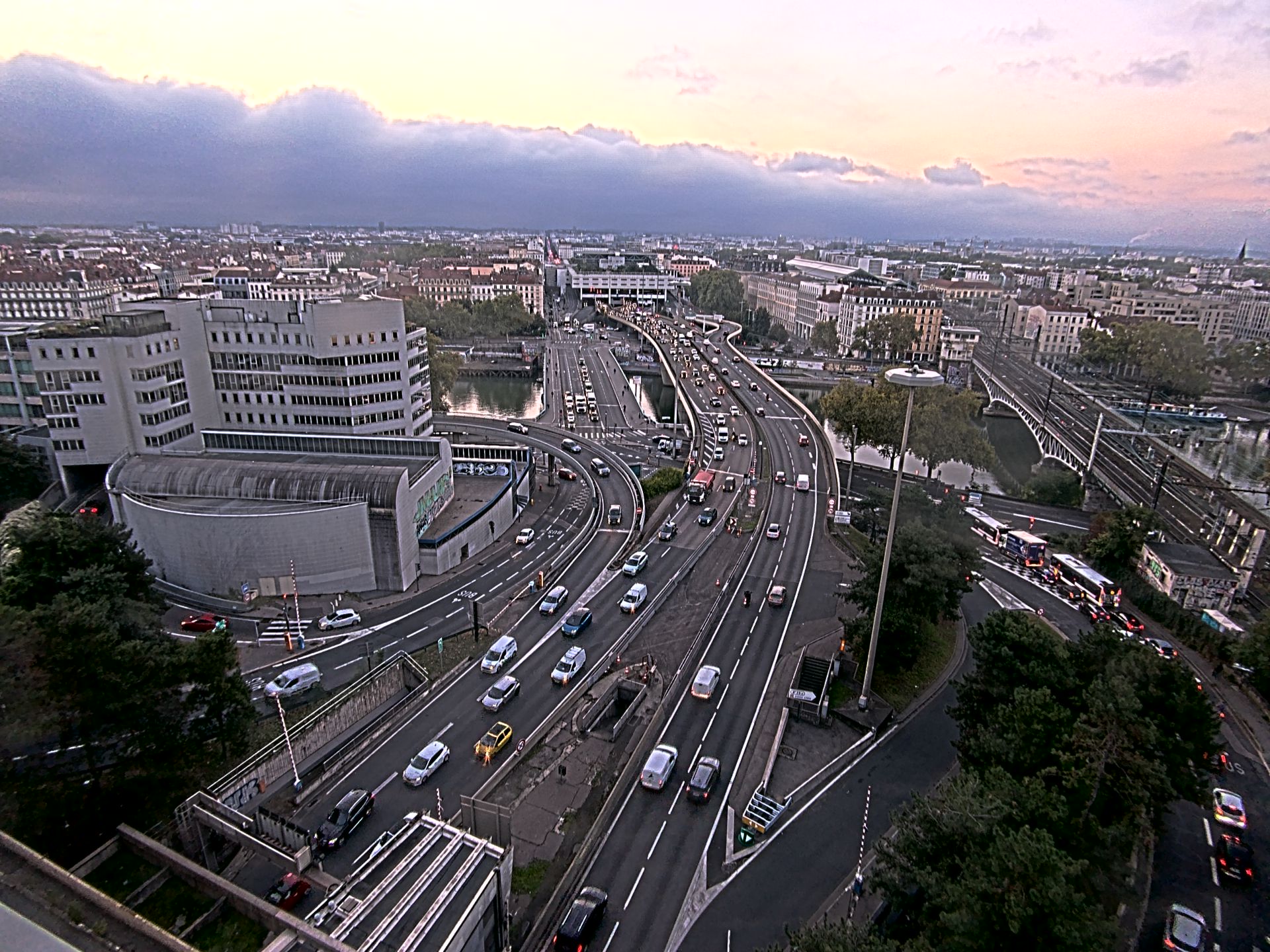 Caméra autoroute à Lyon Perrache à l'entrée Sud du Tunnel sous Fourvière, en direction de Marseille
