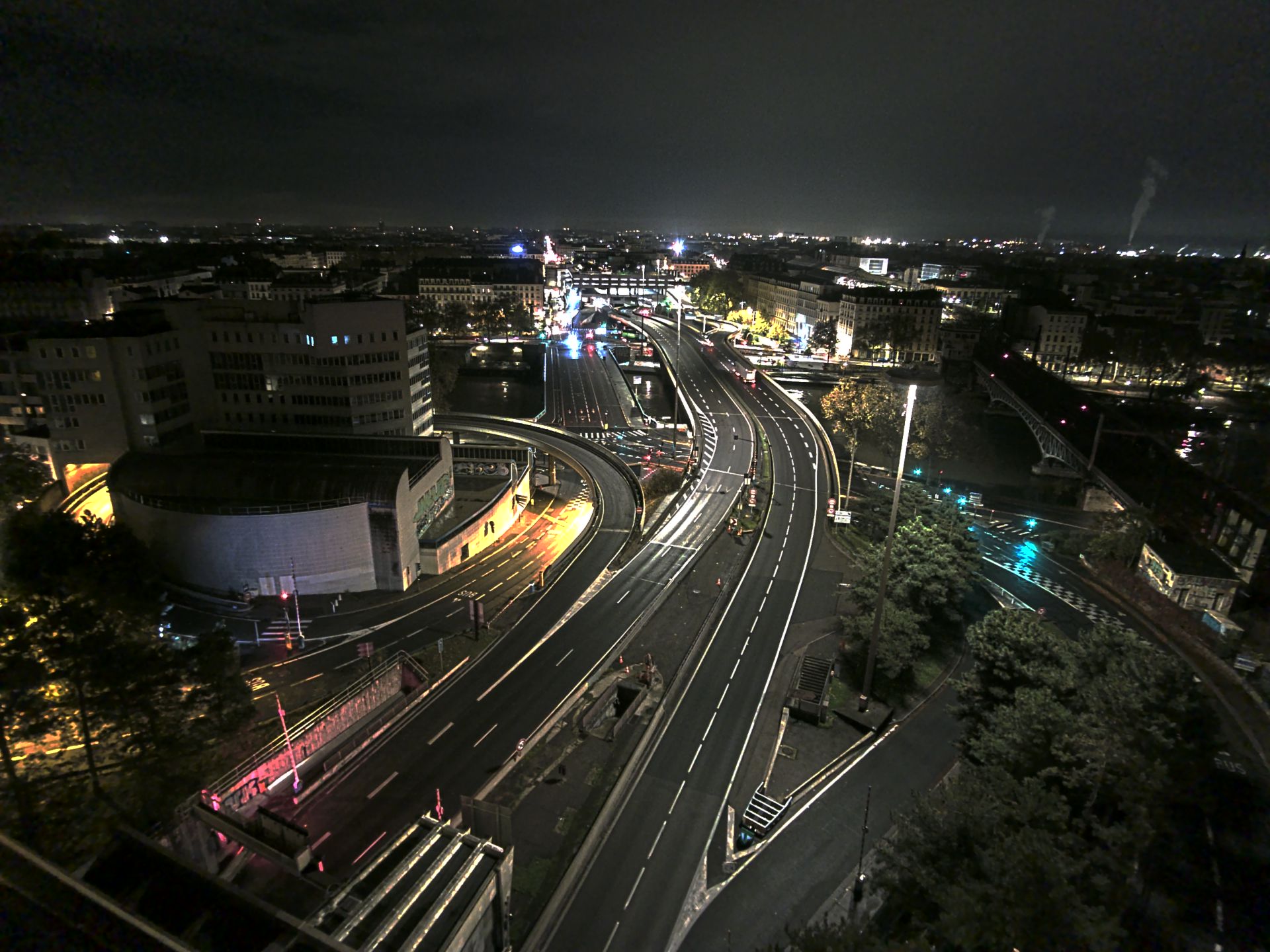 Caméra autoroute à Lyon Perrache à l'entrée Sud du Tunnel sous Fourvière, en direction de Marseille