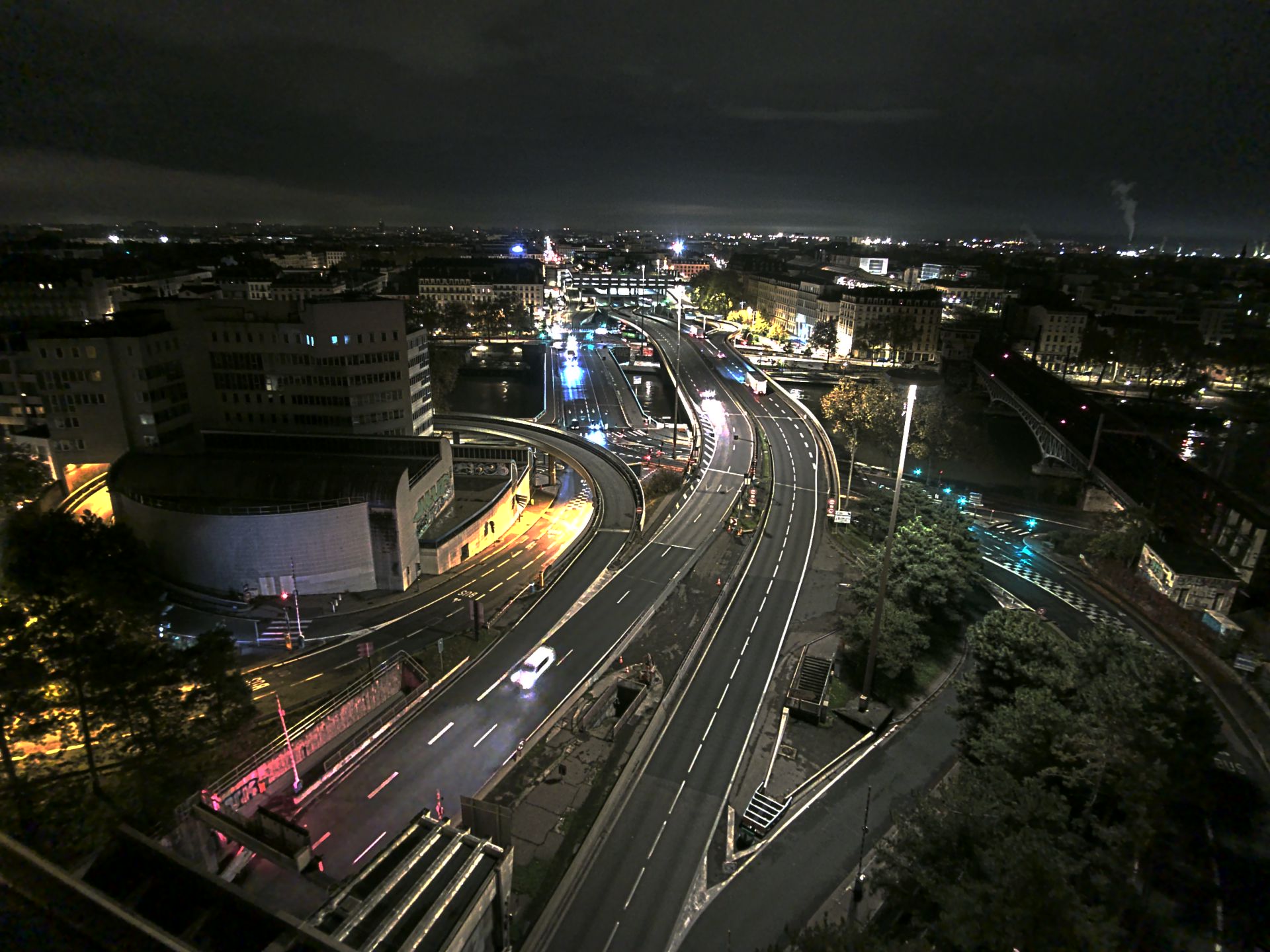 Caméra autoroute à Lyon Perrache à l'entrée Sud du Tunnel sous Fourvière, en direction de Marseille