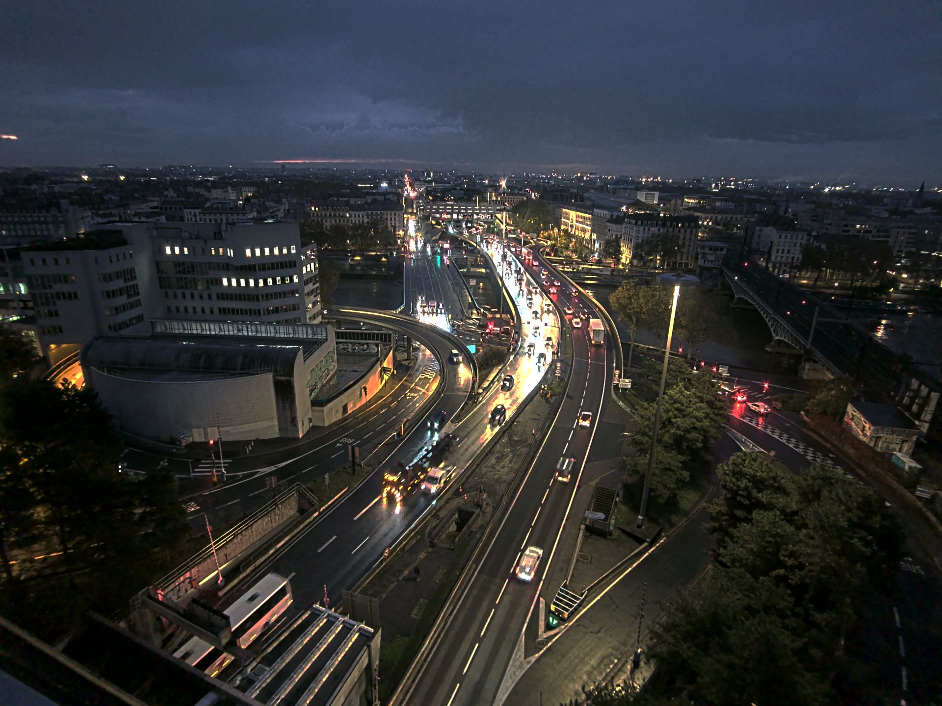 Caméra autoroute à Lyon Perrache à l'entrée Sud du Tunnel sous Fourvière, en direction de Marseille