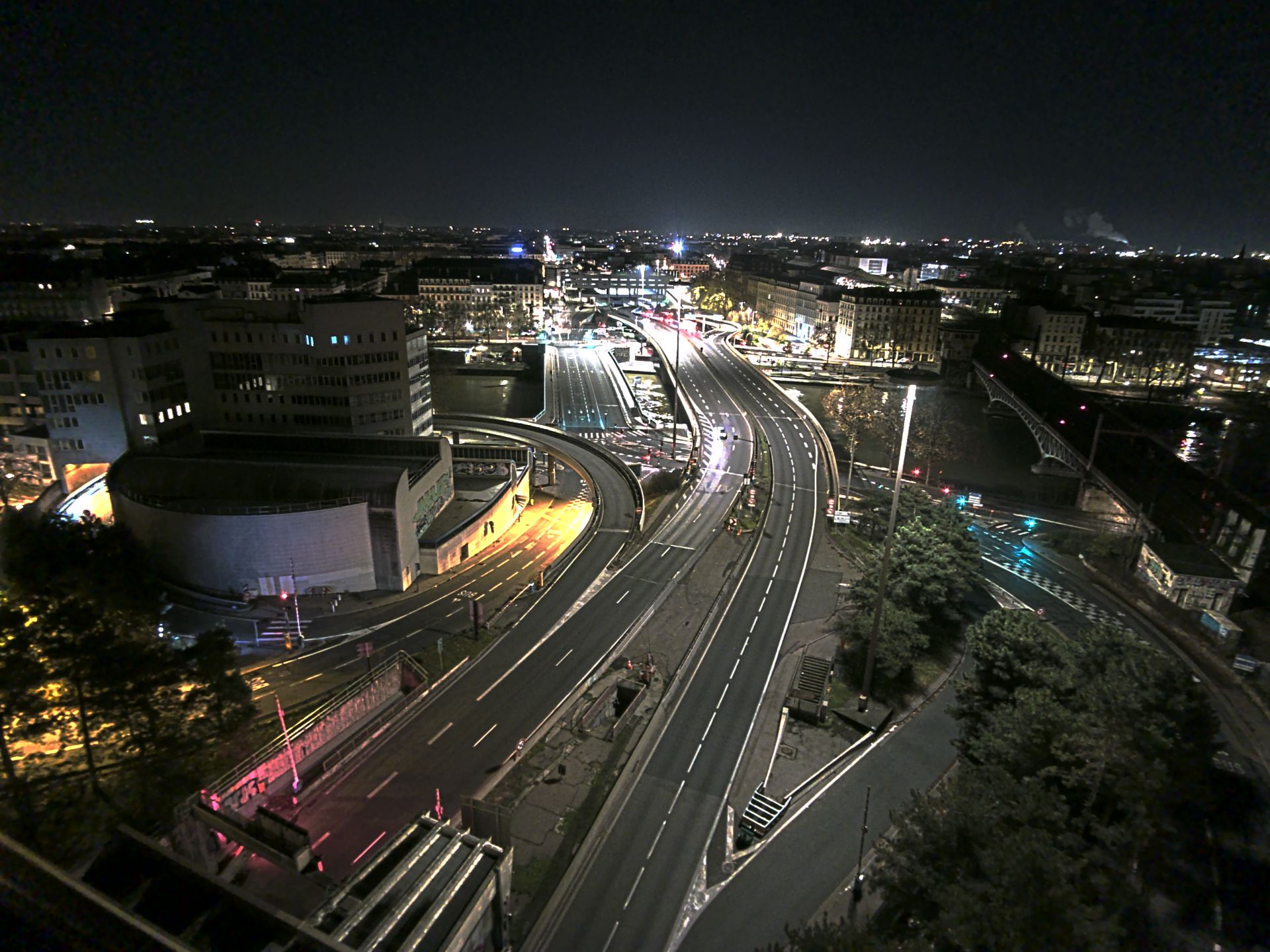 Caméra autoroute à Lyon Perrache à l'entrée Sud du Tunnel sous Fourvière, en direction de Marseille