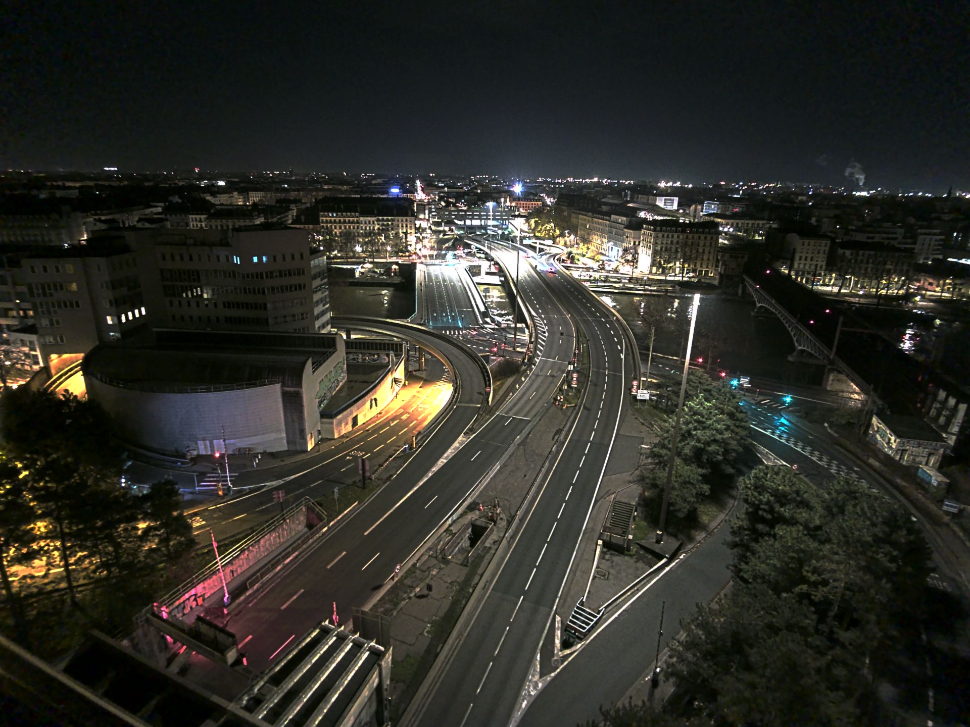Caméra autoroute à Lyon Perrache à l'entrée Sud du Tunnel sous Fourvière, en direction de Marseille