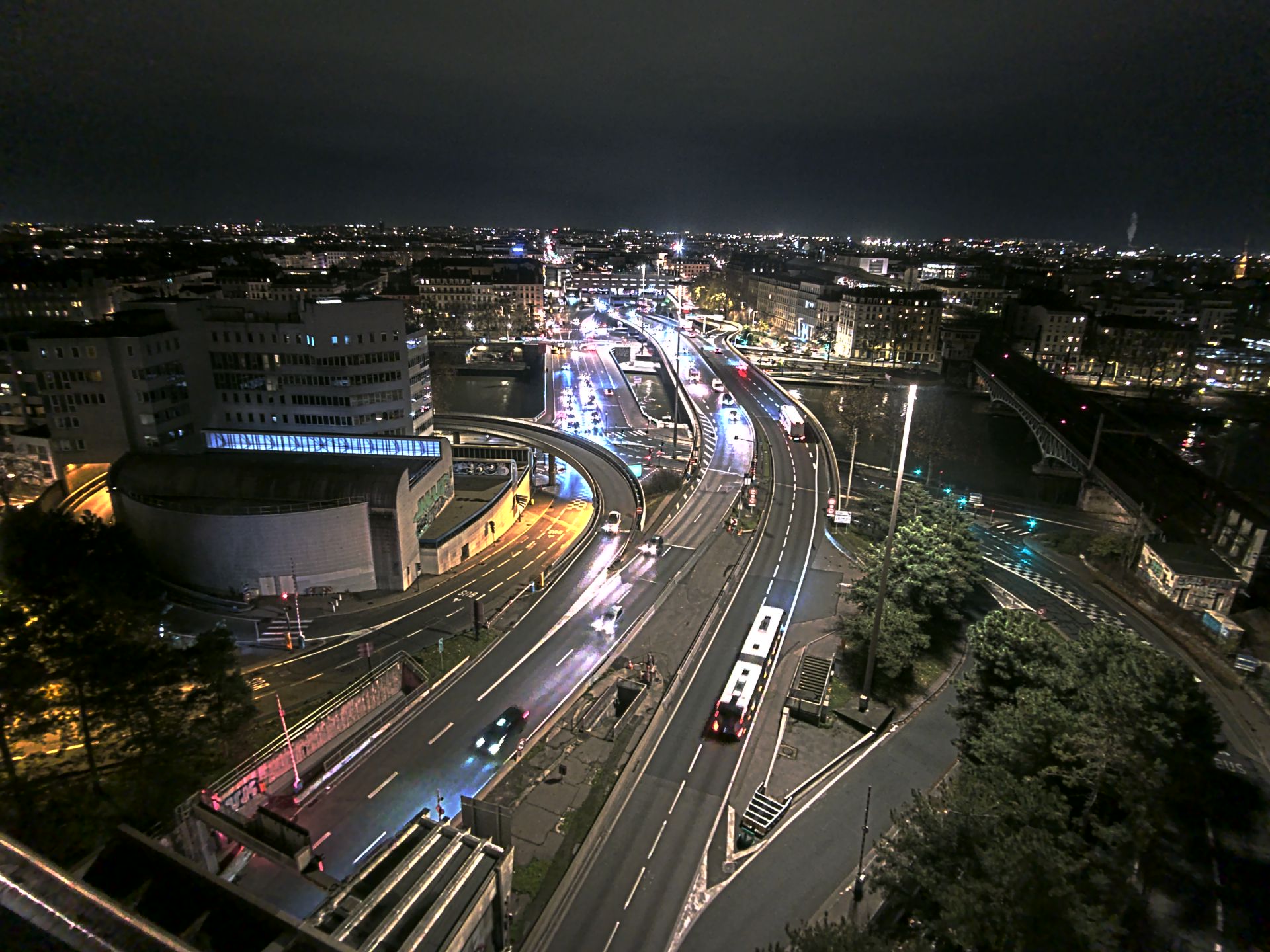 Caméra autoroute à Lyon Perrache à l'entrée Sud du Tunnel sous Fourvière, en direction de Marseille