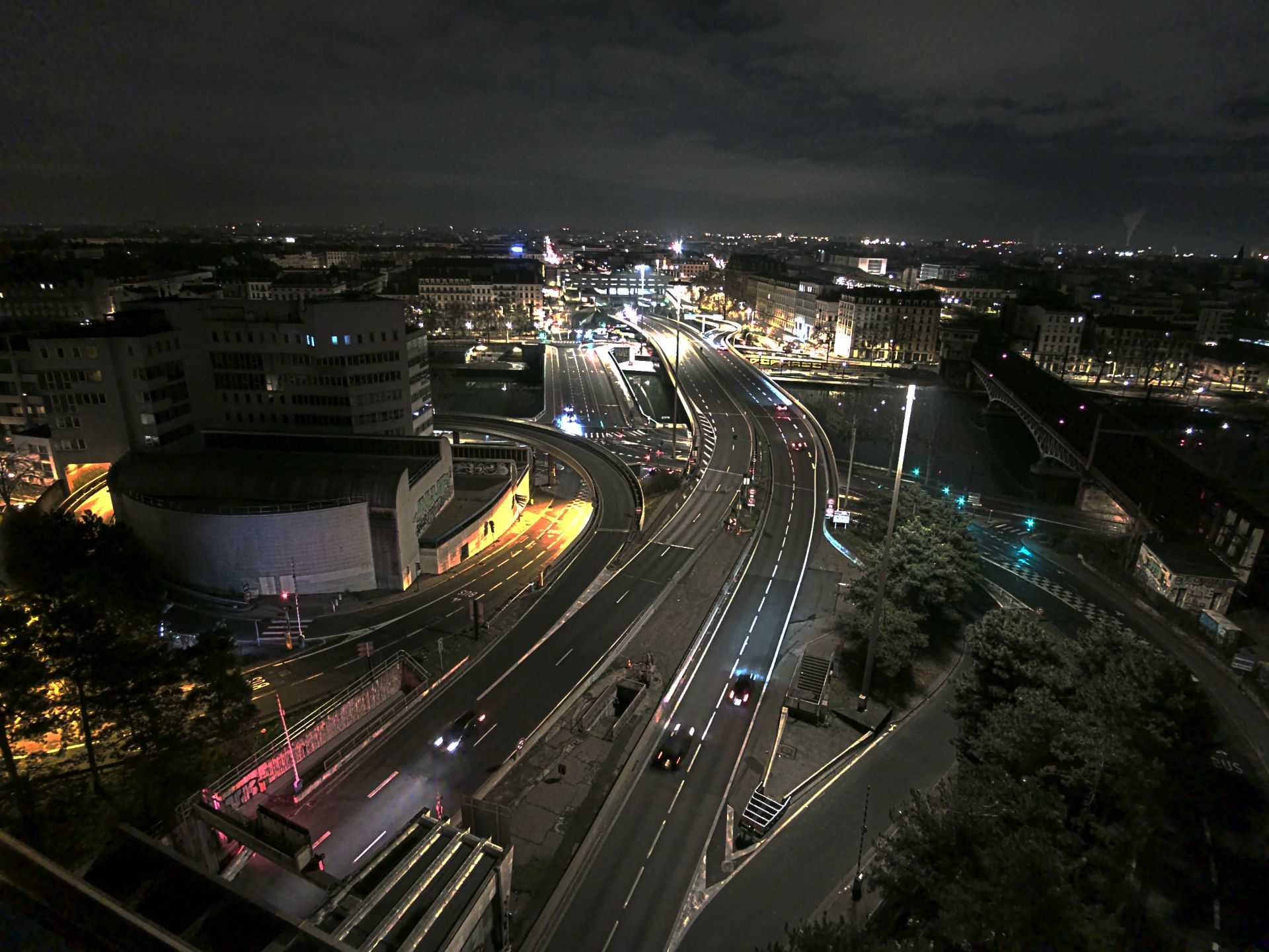 Caméra autoroute à Lyon Perrache à l'entrée Sud du Tunnel sous Fourvière, en direction de Marseille