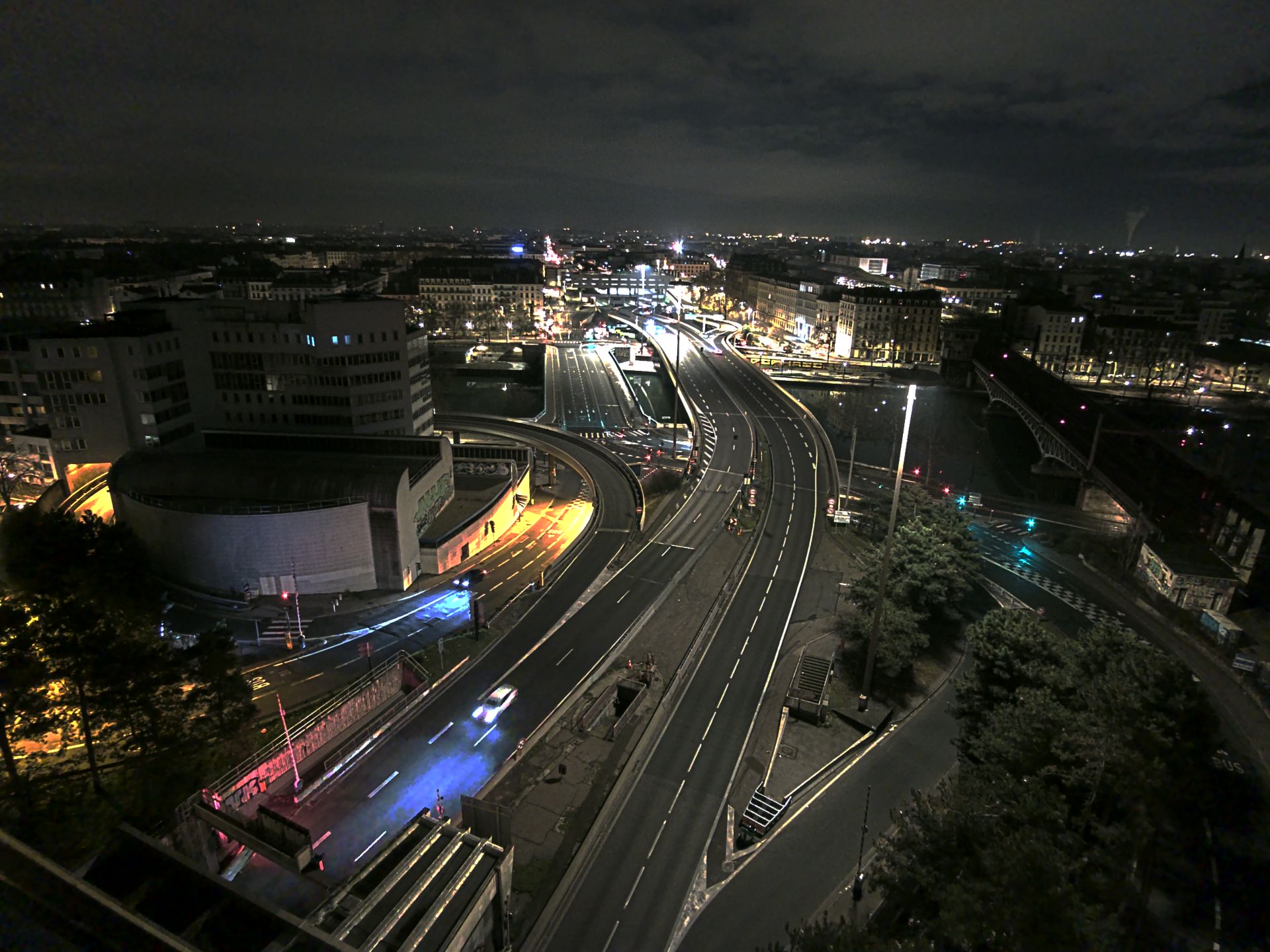 Caméra autoroute à Lyon Perrache à l'entrée Sud du Tunnel sous Fourvière, en direction de Marseille