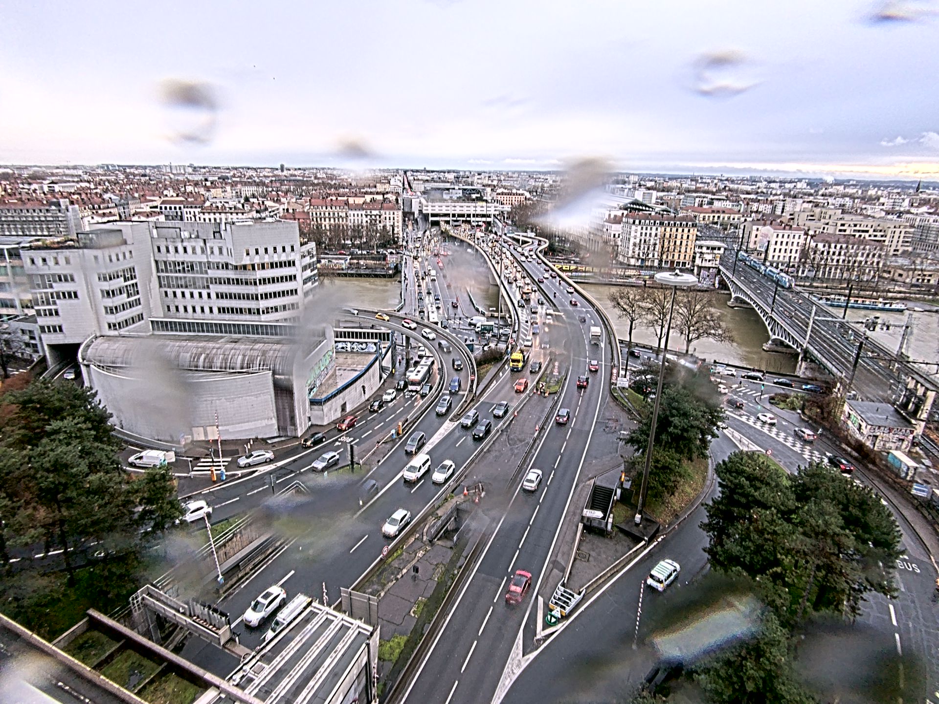 Caméra autoroute à Lyon Perrache à l'entrée Sud du Tunnel sous Fourvière, en direction de Marseille