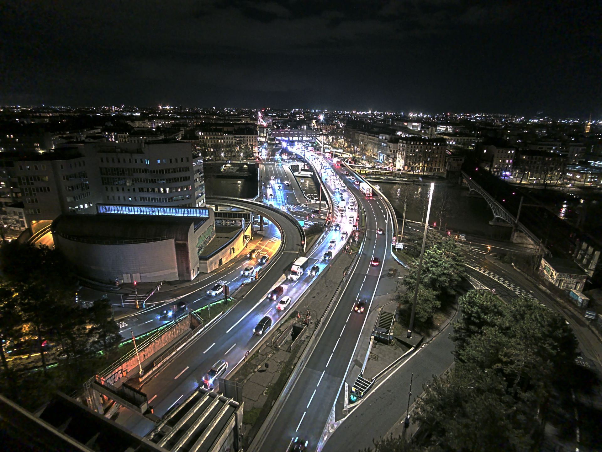 Caméra autoroute à Lyon Perrache à l'entrée Sud du Tunnel sous Fourvière, en direction de Marseille