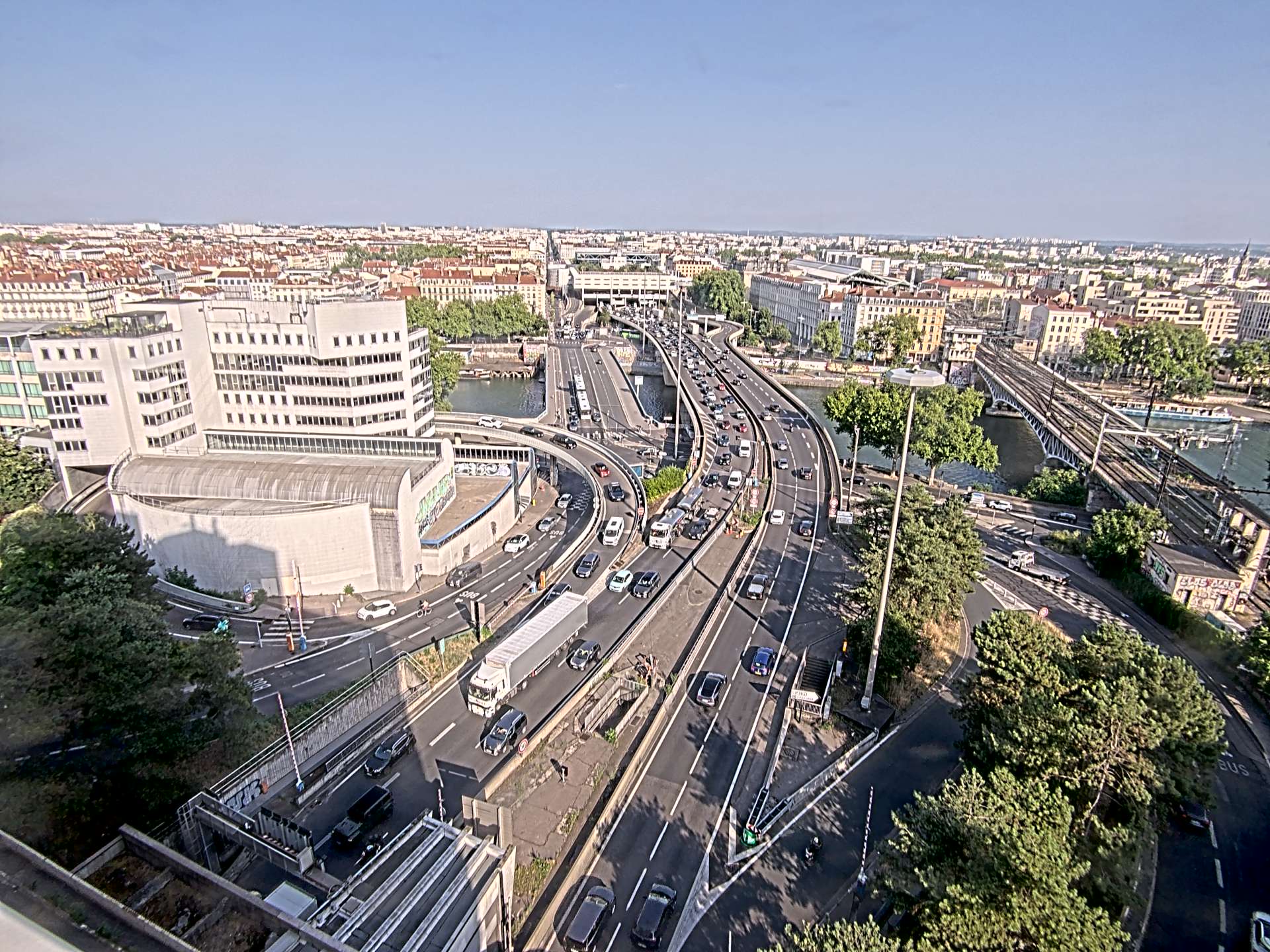Caméra autoroute à Lyon Perrache à l'entrée Sud du Tunnel sous Fourvière, en direction de Marseille