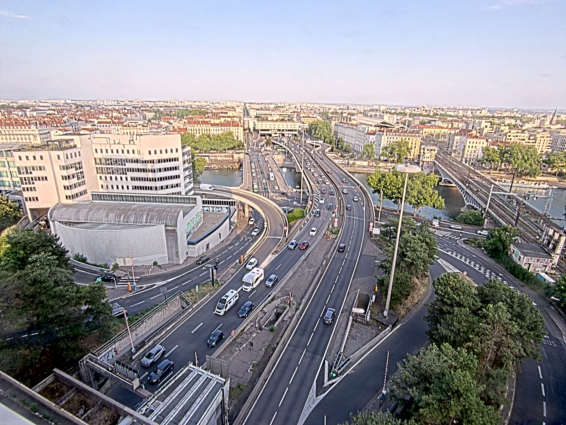 Caméra autoroute à Lyon Perrache à l'entrée Sud du Tunnel sous Fourvière, en direction de Marseille