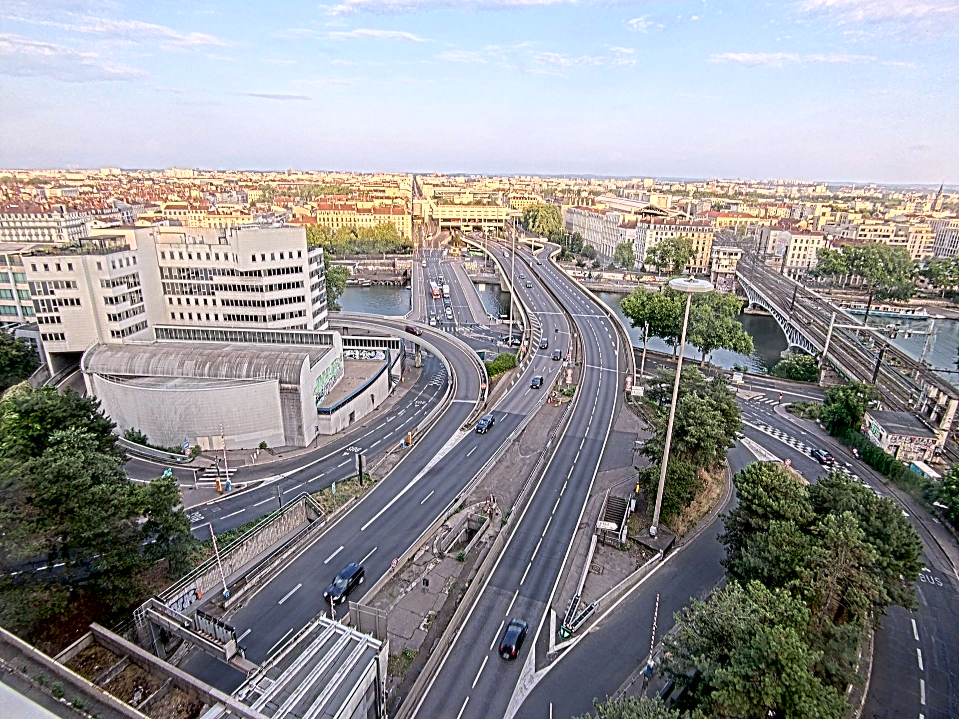 Caméra autoroute à Lyon Perrache à l'entrée Sud du Tunnel sous Fourvière, en direction de Marseille