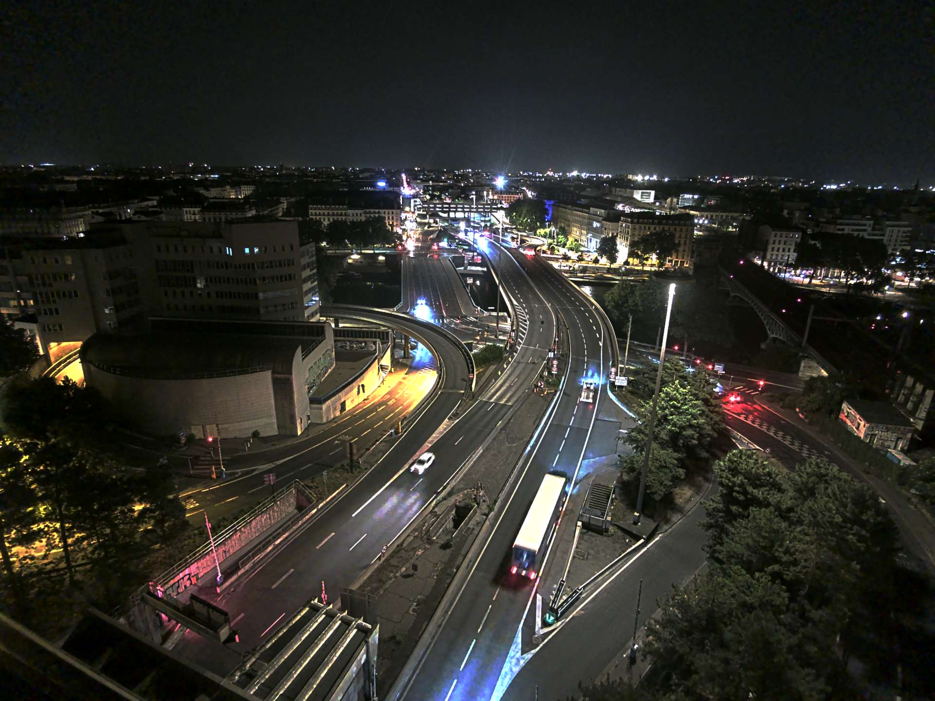 Caméra autoroute à Lyon Perrache à l'entrée Sud du Tunnel sous Fourvière, en direction de Marseille