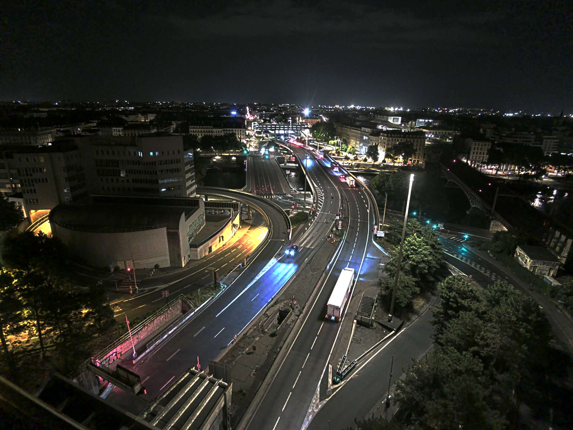 Caméra autoroute à Lyon Perrache à l'entrée Sud du Tunnel sous Fourvière, en direction de Marseille