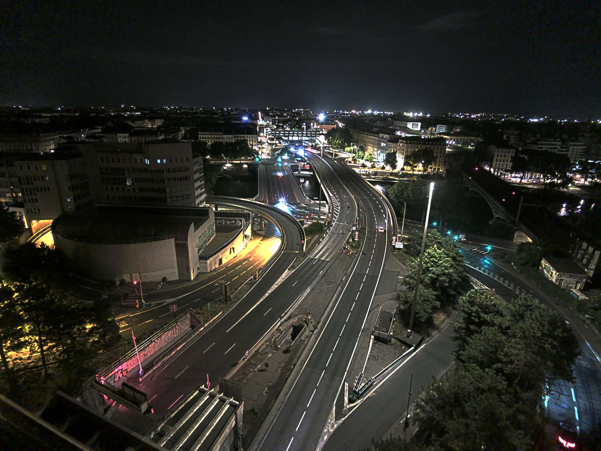 Caméra autoroute à Lyon Perrache à l'entrée Sud du Tunnel sous Fourvière, en direction de Marseille