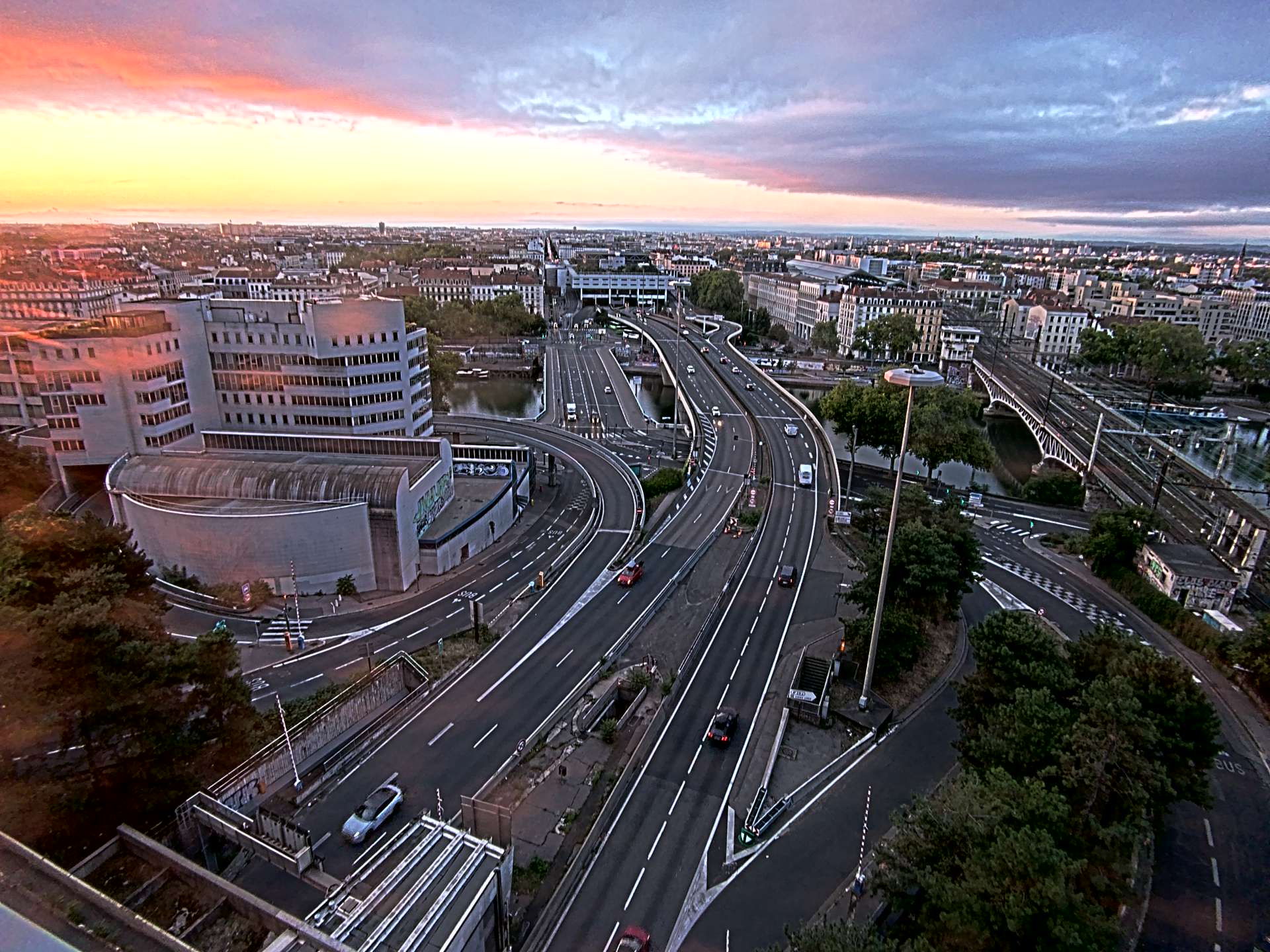 Caméra autoroute à Lyon Perrache à l'entrée Sud du Tunnel sous Fourvière, en direction de Marseille