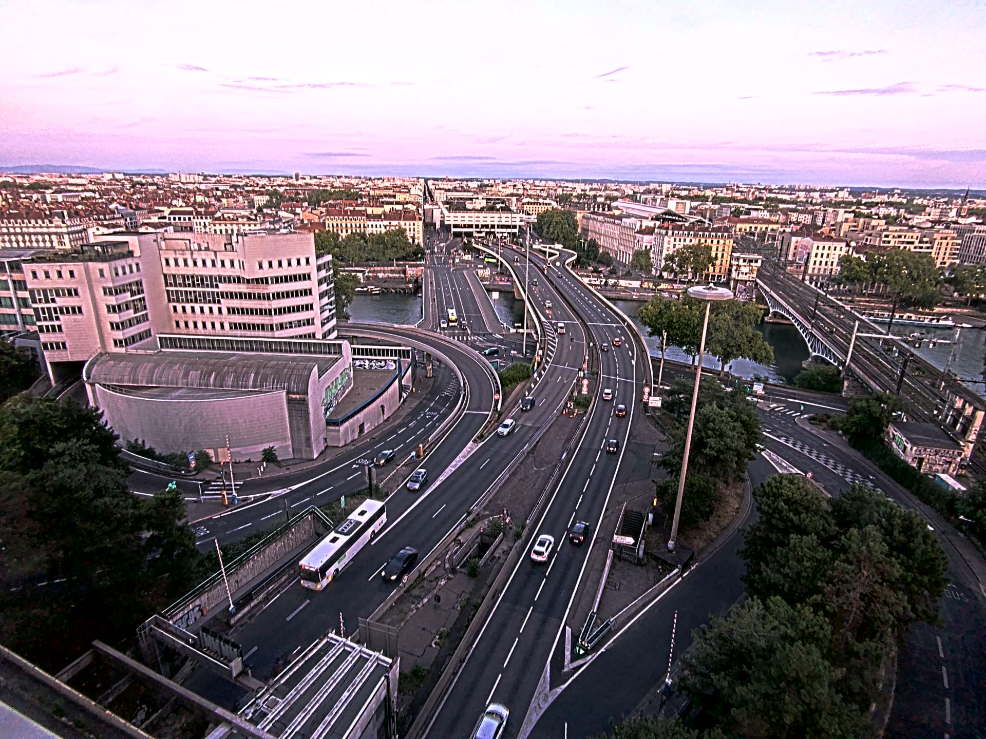 Caméra autoroute à Lyon Perrache à l'entrée Sud du Tunnel sous Fourvière, en direction de Marseille