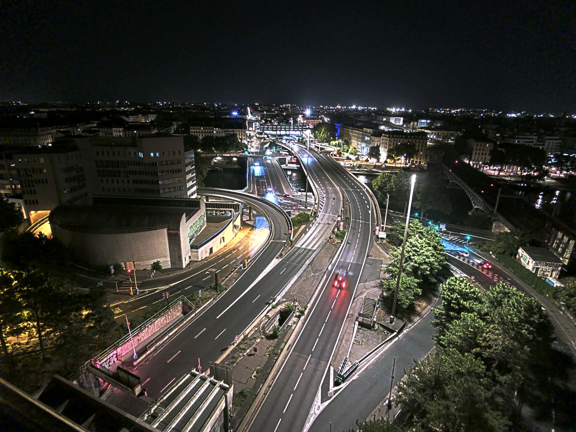 Caméra autoroute à Lyon Perrache à l'entrée Sud du Tunnel sous Fourvière, en direction de Marseille