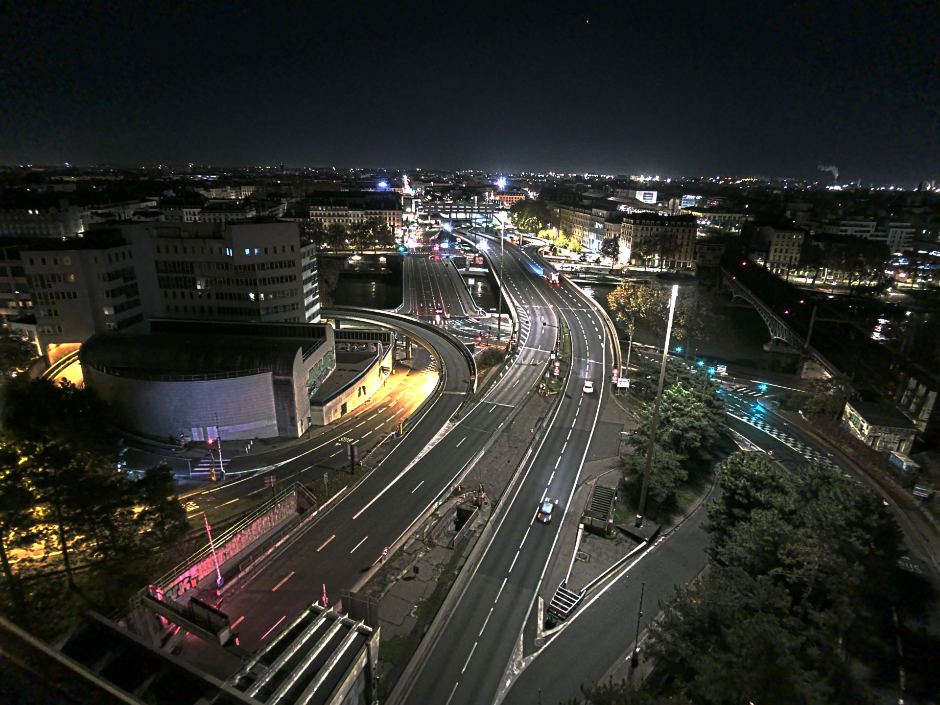Caméra autoroute à Lyon Perrache à l'entrée Sud du Tunnel sous Fourvière, en direction de Marseille