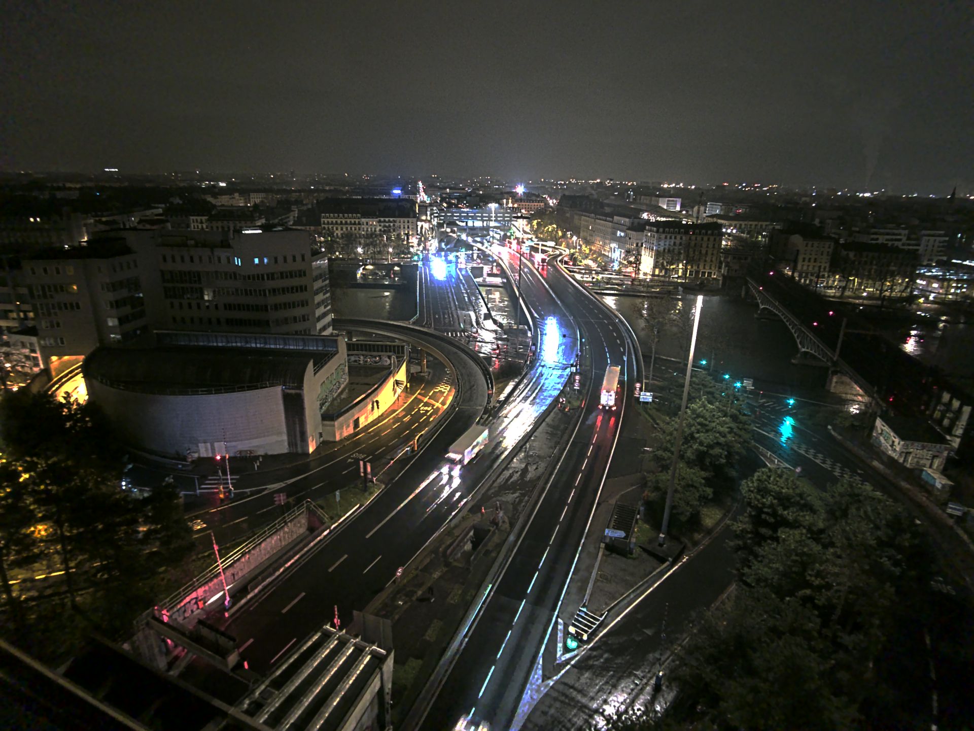 Caméra autoroute à Lyon Perrache à l'entrée Sud du Tunnel sous Fourvière, en direction de Marseille