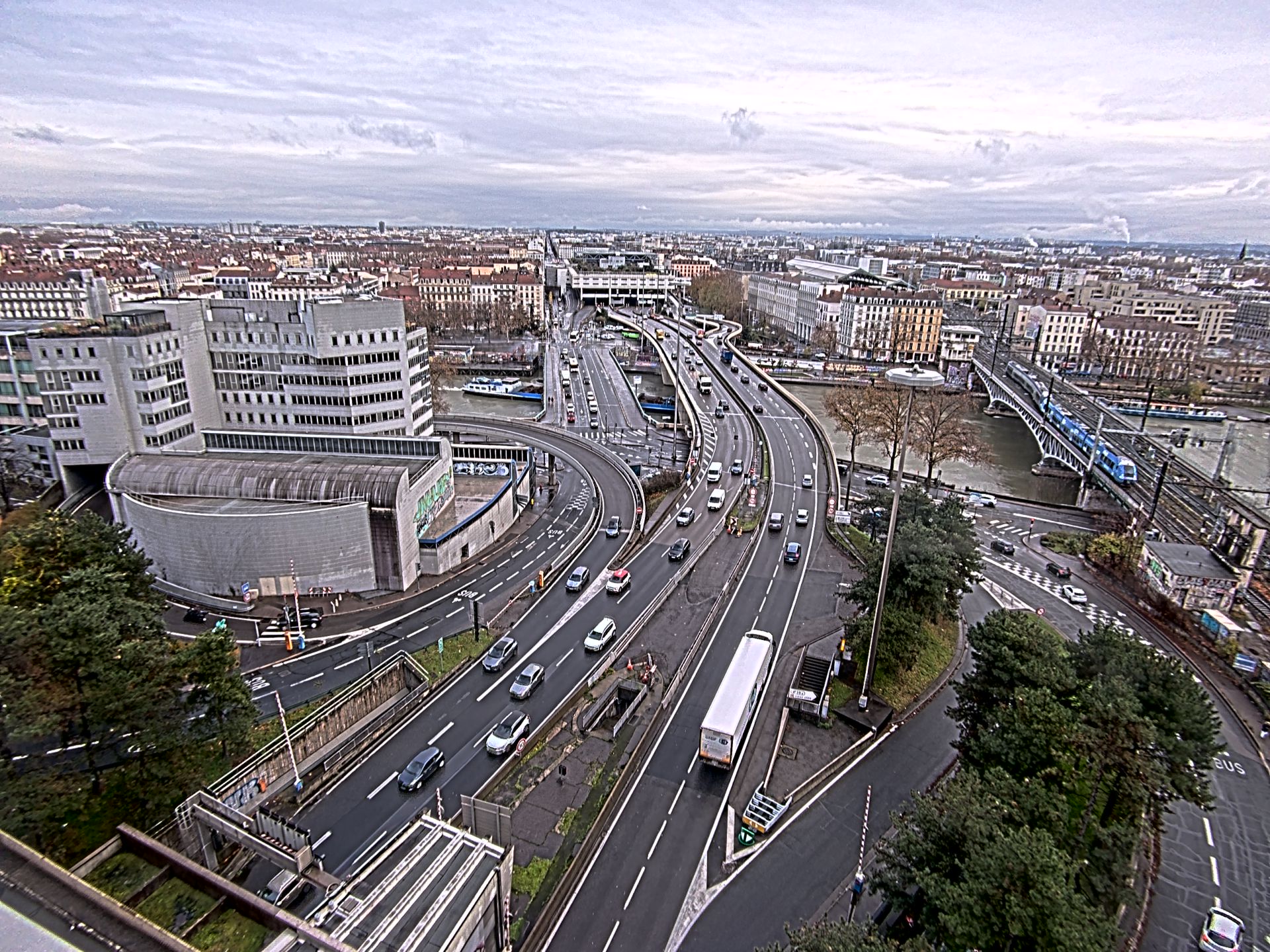 Caméra autoroute à Lyon Perrache à l'entrée Sud du Tunnel sous Fourvière, en direction de Marseille
