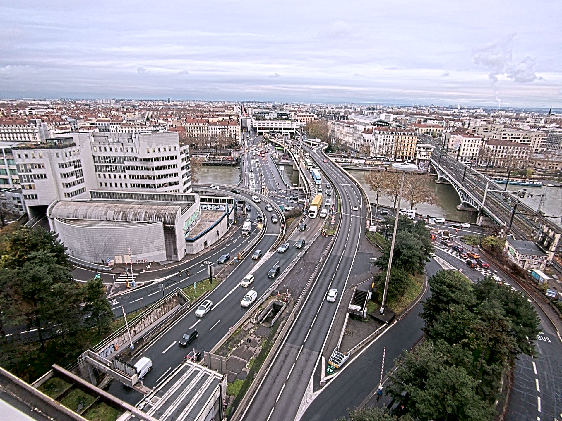 Caméra autoroute à Lyon Perrache à l'entrée Sud du Tunnel sous Fourvière, en direction de Marseille