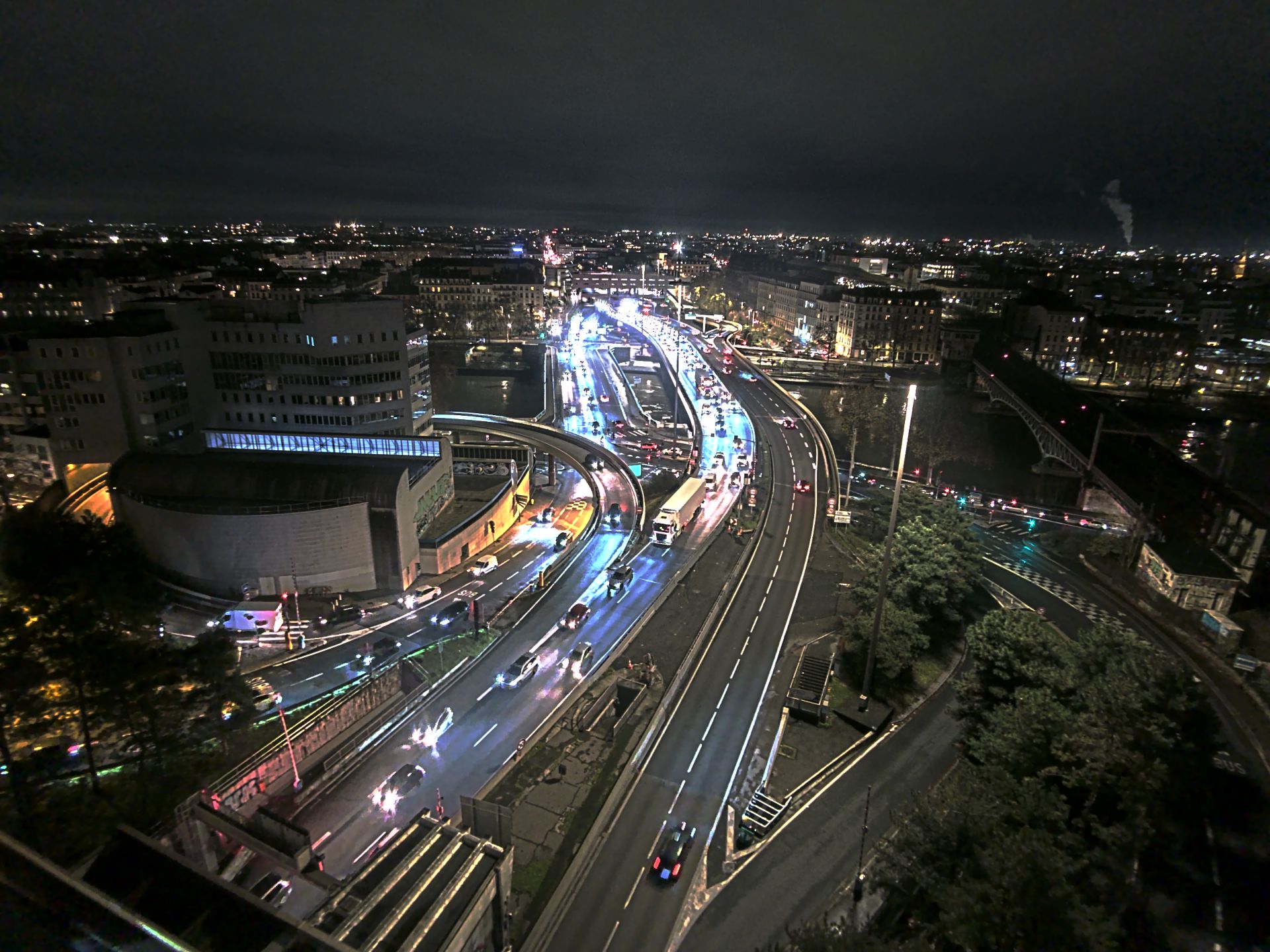 Caméra autoroute à Lyon Perrache à l'entrée Sud du Tunnel sous Fourvière, en direction de Marseille