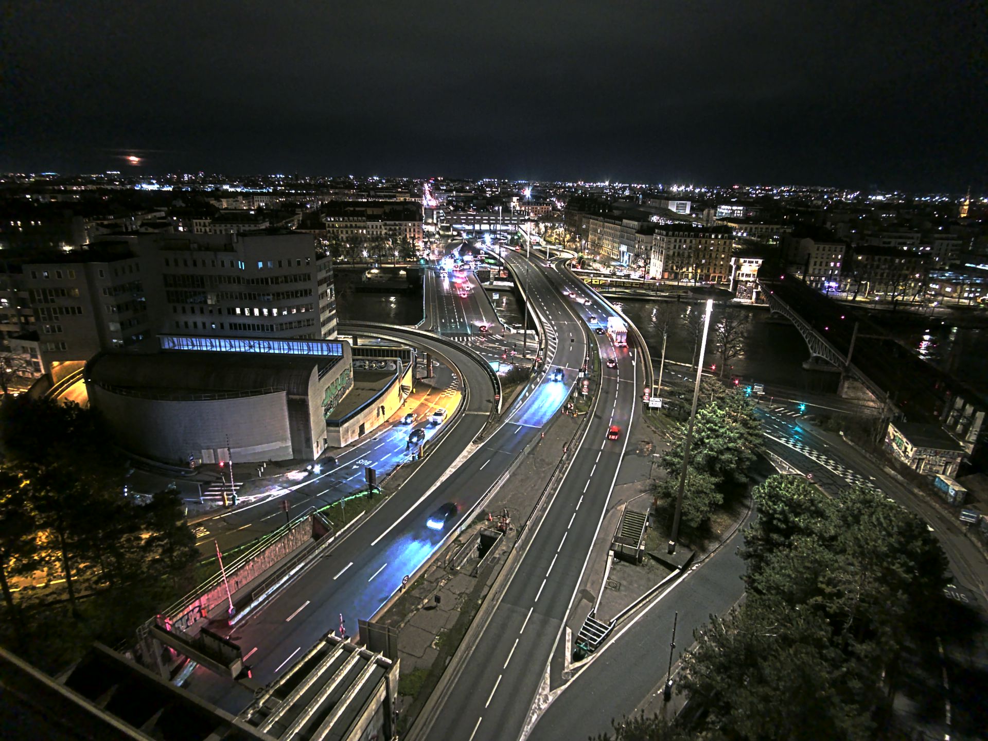 Caméra autoroute à Lyon Perrache à l'entrée Sud du Tunnel sous Fourvière, en direction de Marseille