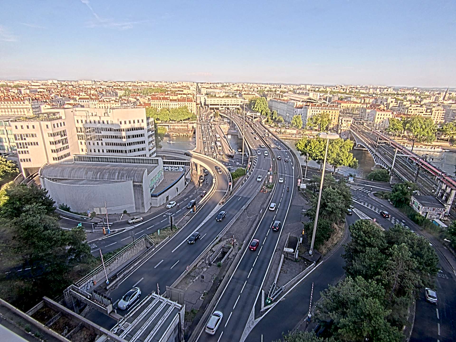 Caméra autoroute à Lyon Perrache à l'entrée Sud du Tunnel sous Fourvière, en direction de Marseille