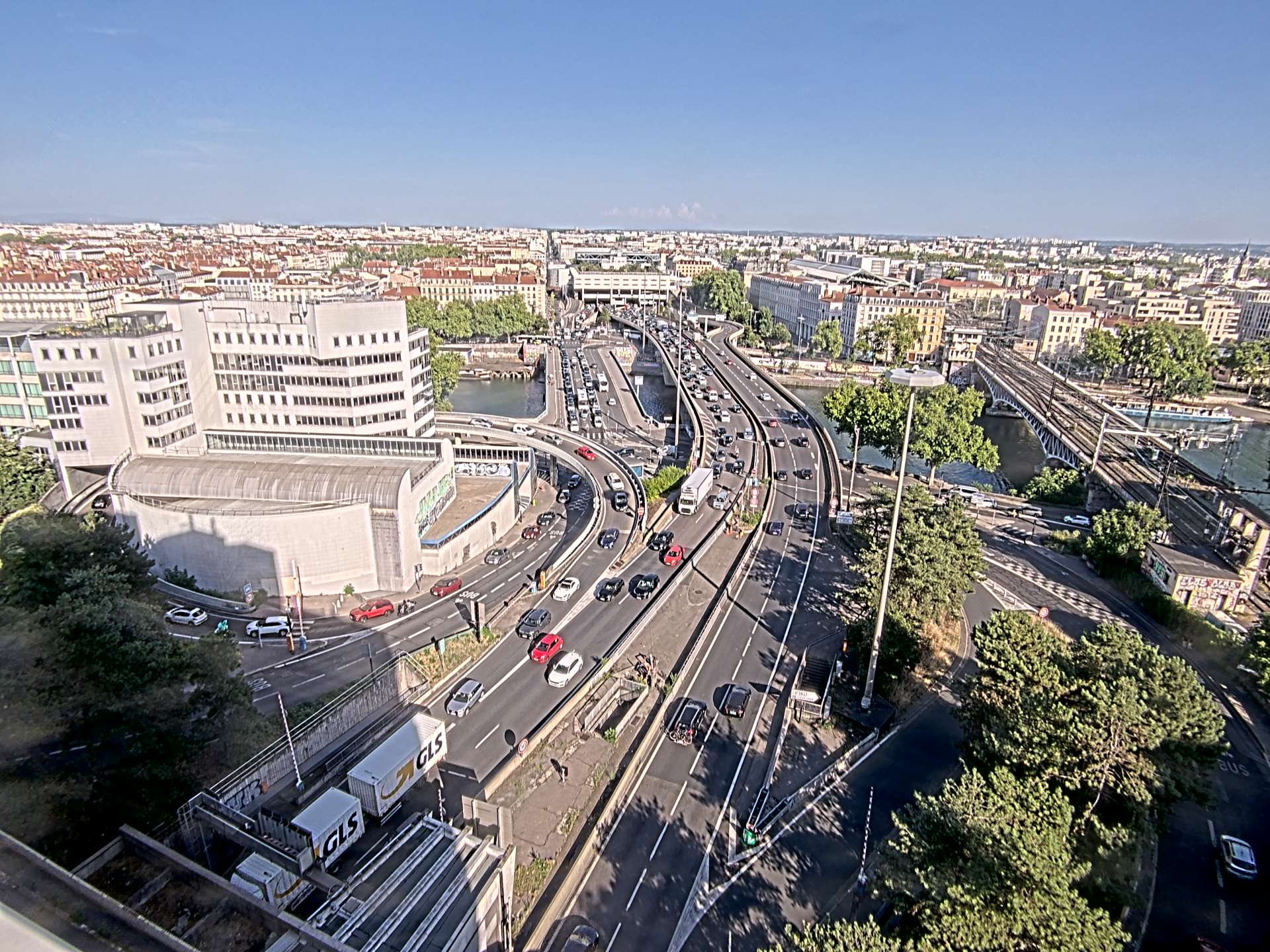 Caméra autoroute à Lyon Perrache à l'entrée Sud du Tunnel sous Fourvière, en direction de Marseille