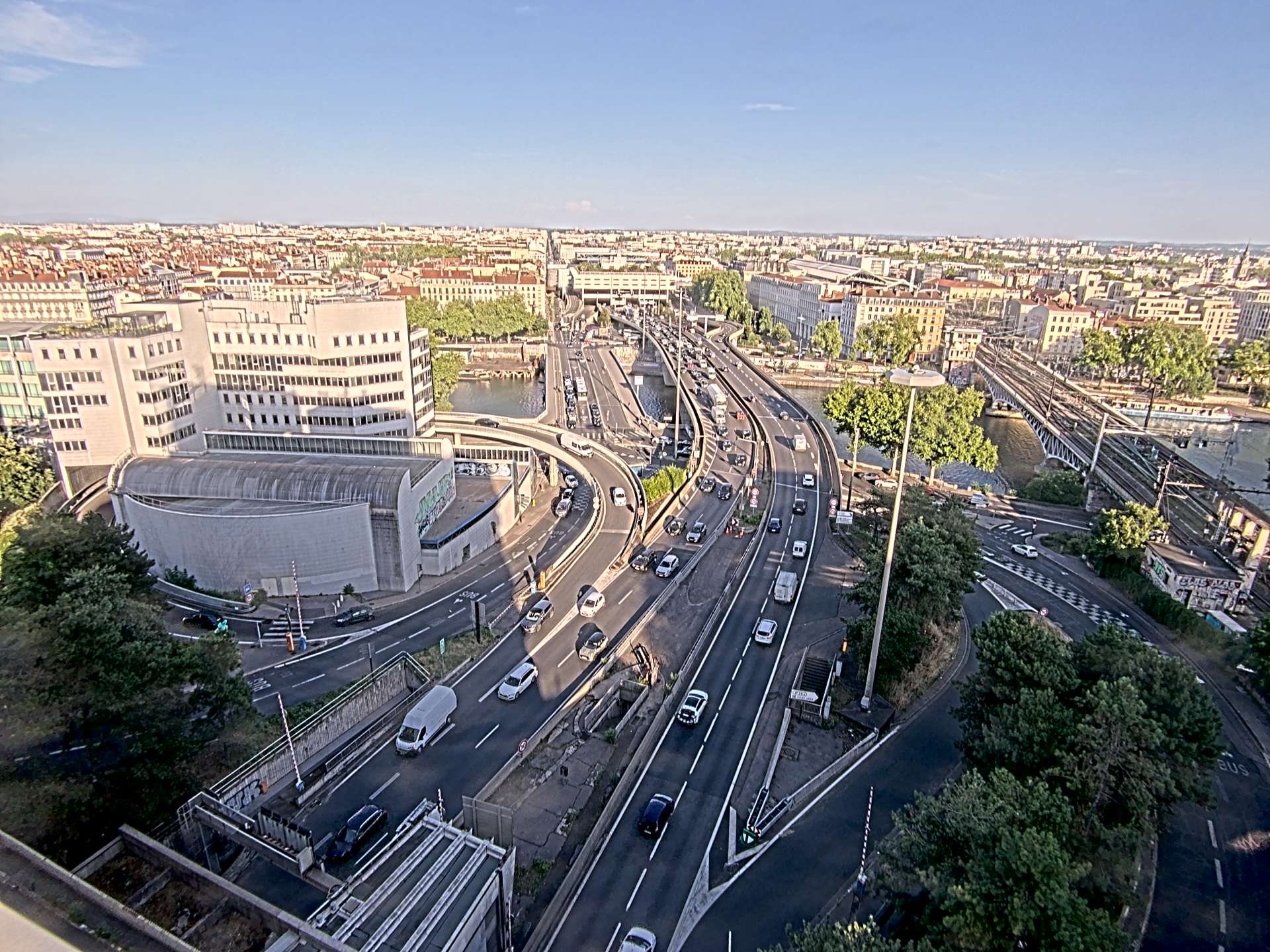 Caméra autoroute à Lyon Perrache à l'entrée Sud du Tunnel sous Fourvière, en direction de Marseille