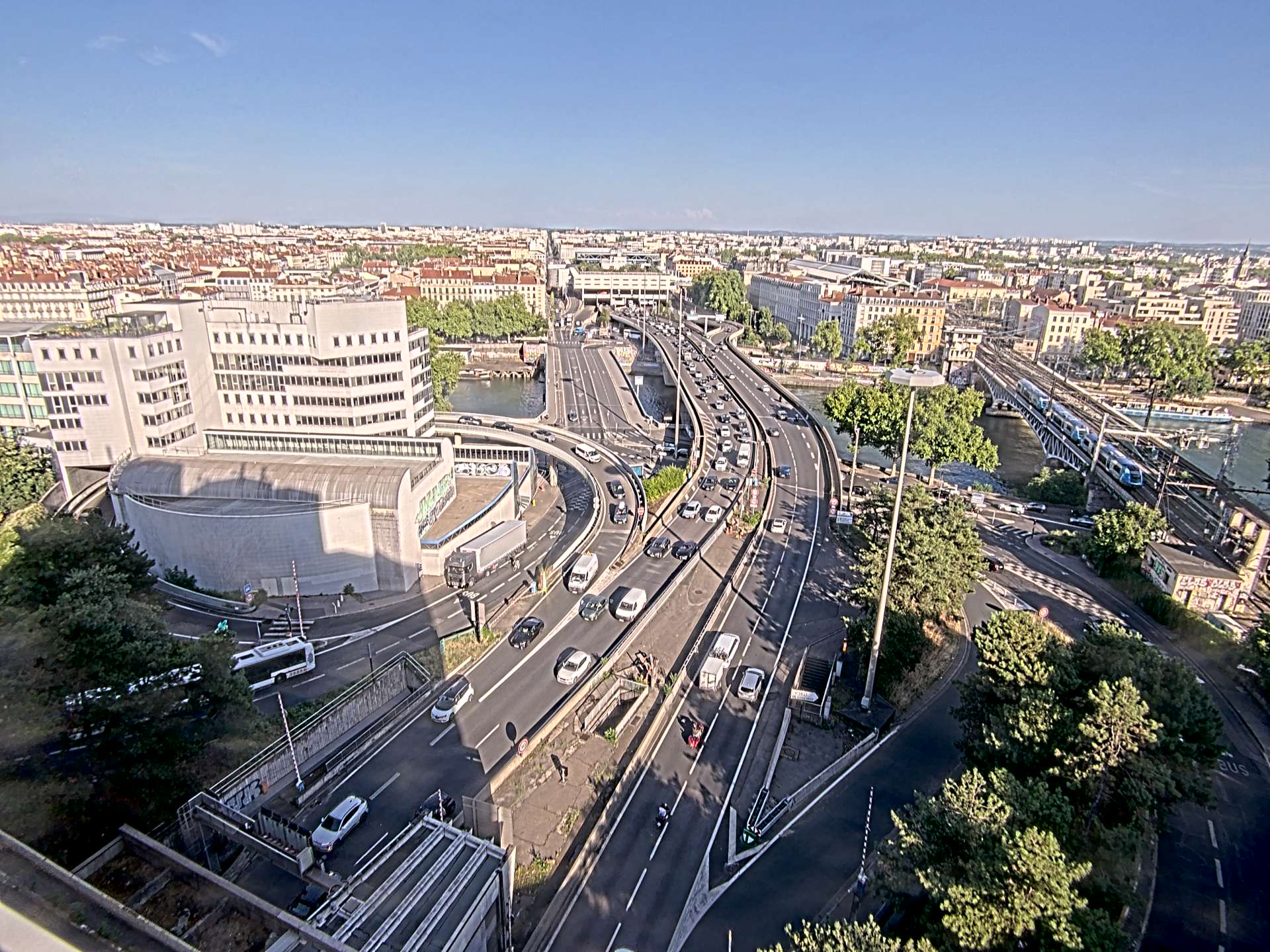 Caméra autoroute à Lyon Perrache à l'entrée Sud du Tunnel sous Fourvière, en direction de Marseille