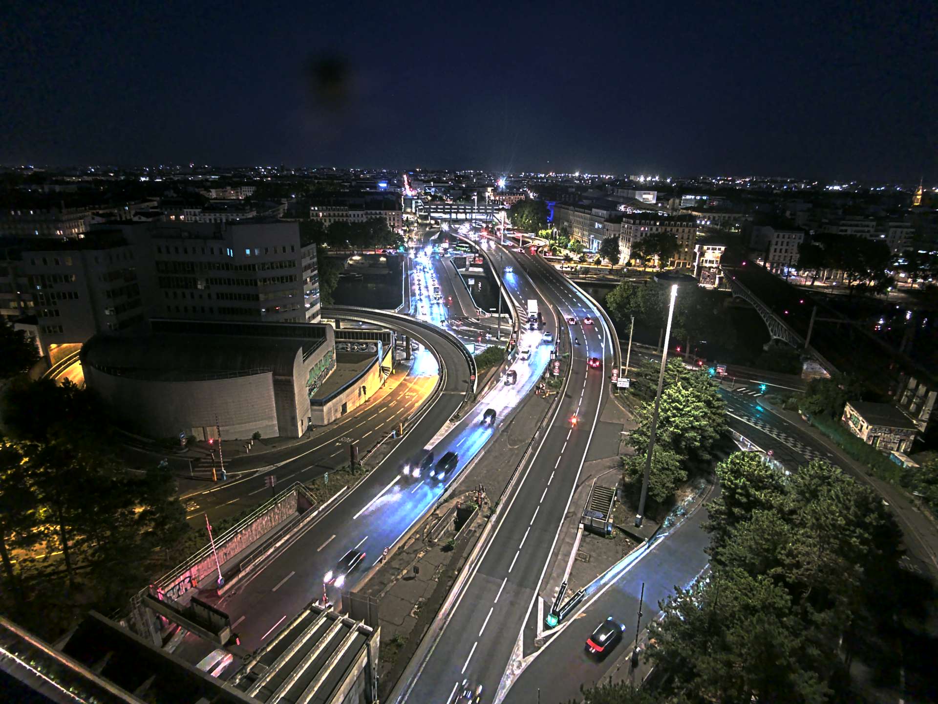 Caméra autoroute à Lyon Perrache à l'entrée Sud du Tunnel sous Fourvière, en direction de Marseille
