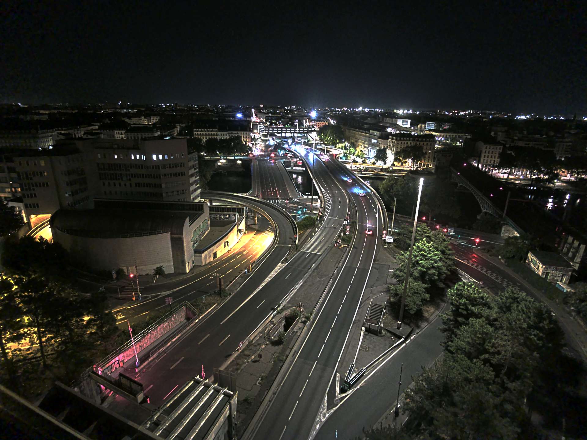 Caméra autoroute à Lyon Perrache à l'entrée Sud du Tunnel sous Fourvière, en direction de Marseille