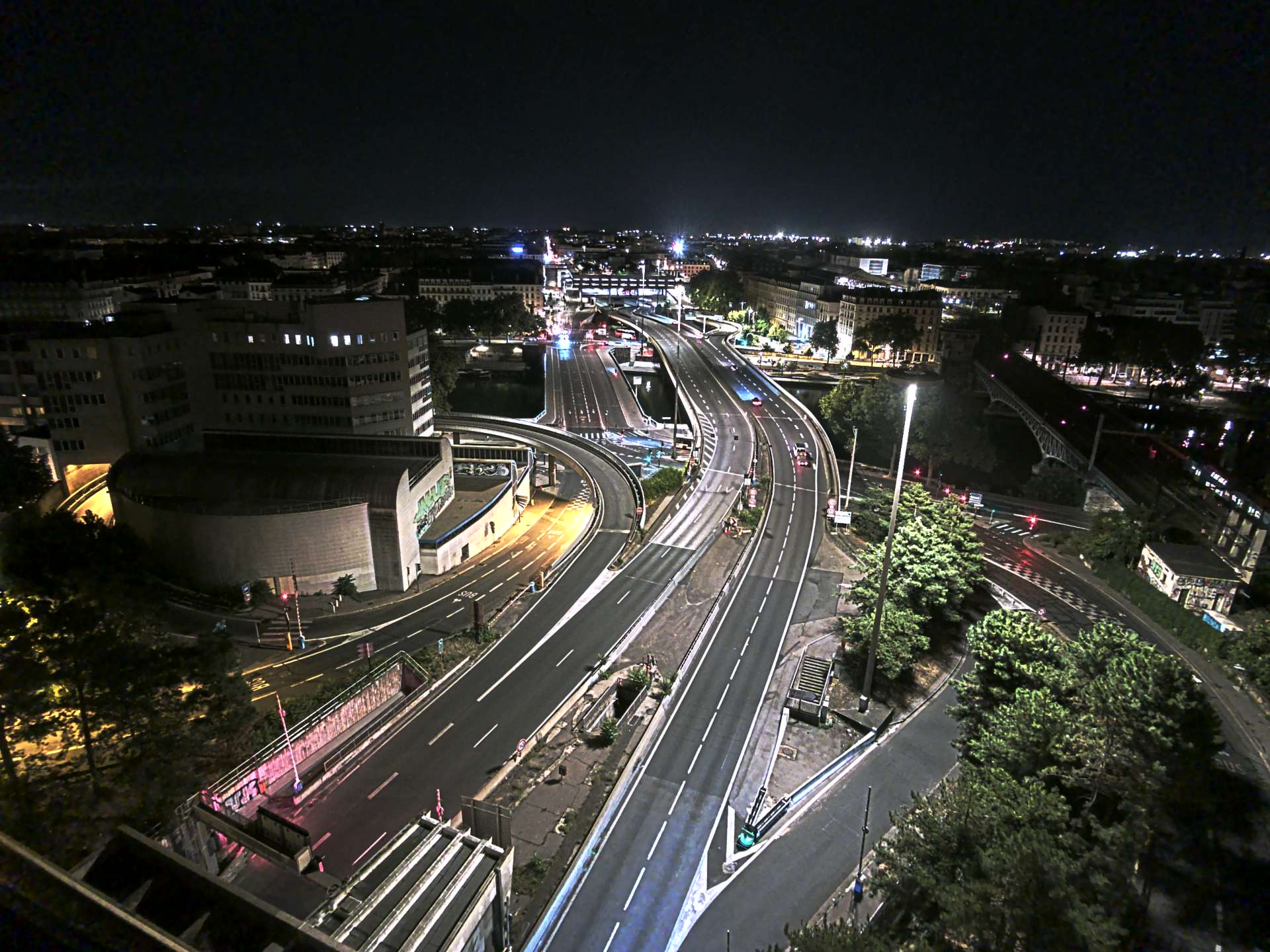 Caméra autoroute à Lyon Perrache à l'entrée Sud du Tunnel sous Fourvière, en direction de Marseille