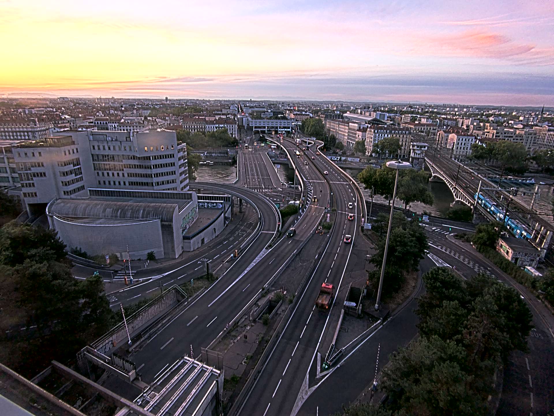 Caméra autoroute à Lyon Perrache à l'entrée Sud du Tunnel sous Fourvière, en direction de Marseille