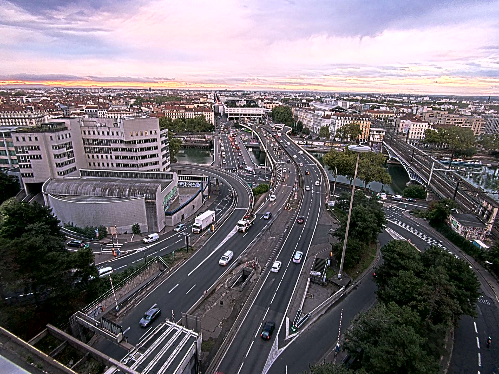 Caméra autoroute à Lyon Perrache à l'entrée Sud du Tunnel sous Fourvière, en direction de Marseille