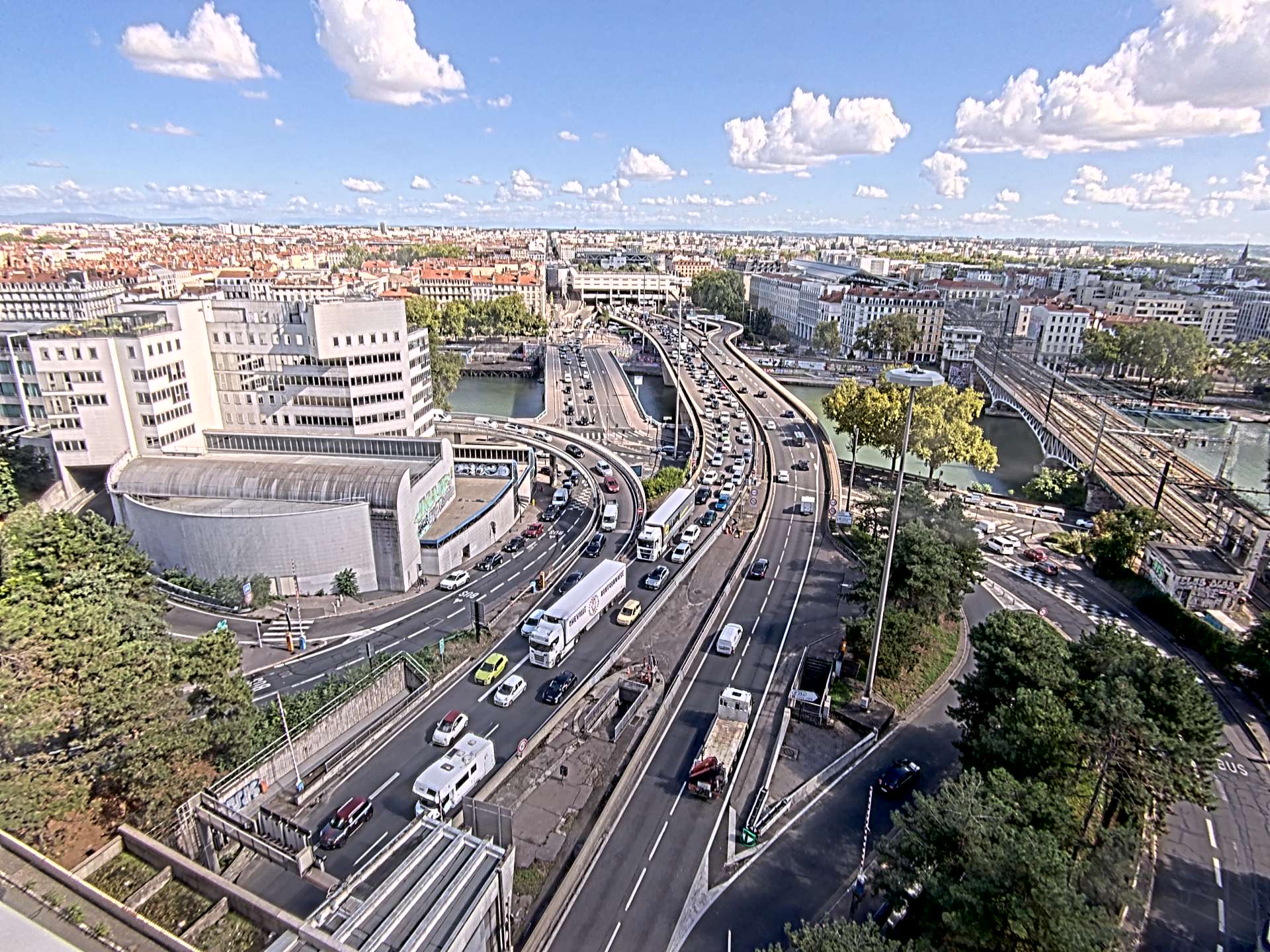 Caméra autoroute à Lyon Perrache à l'entrée Sud du Tunnel sous Fourvière, en direction de Marseille
