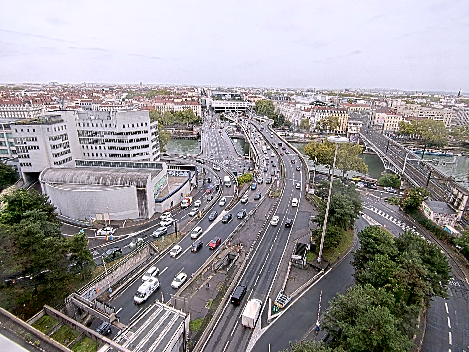 Caméra autoroute à Lyon Perrache à l'entrée Sud du Tunnel sous Fourvière, en direction de Marseille