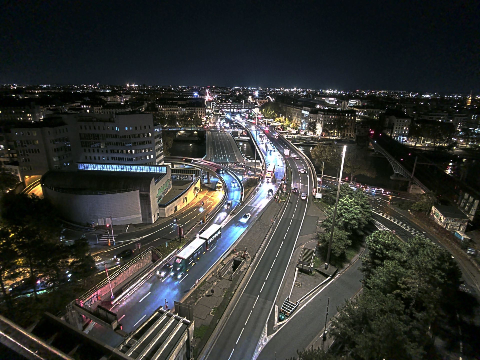 Caméra autoroute à Lyon Perrache à l'entrée Sud du Tunnel sous Fourvière, en direction de Marseille