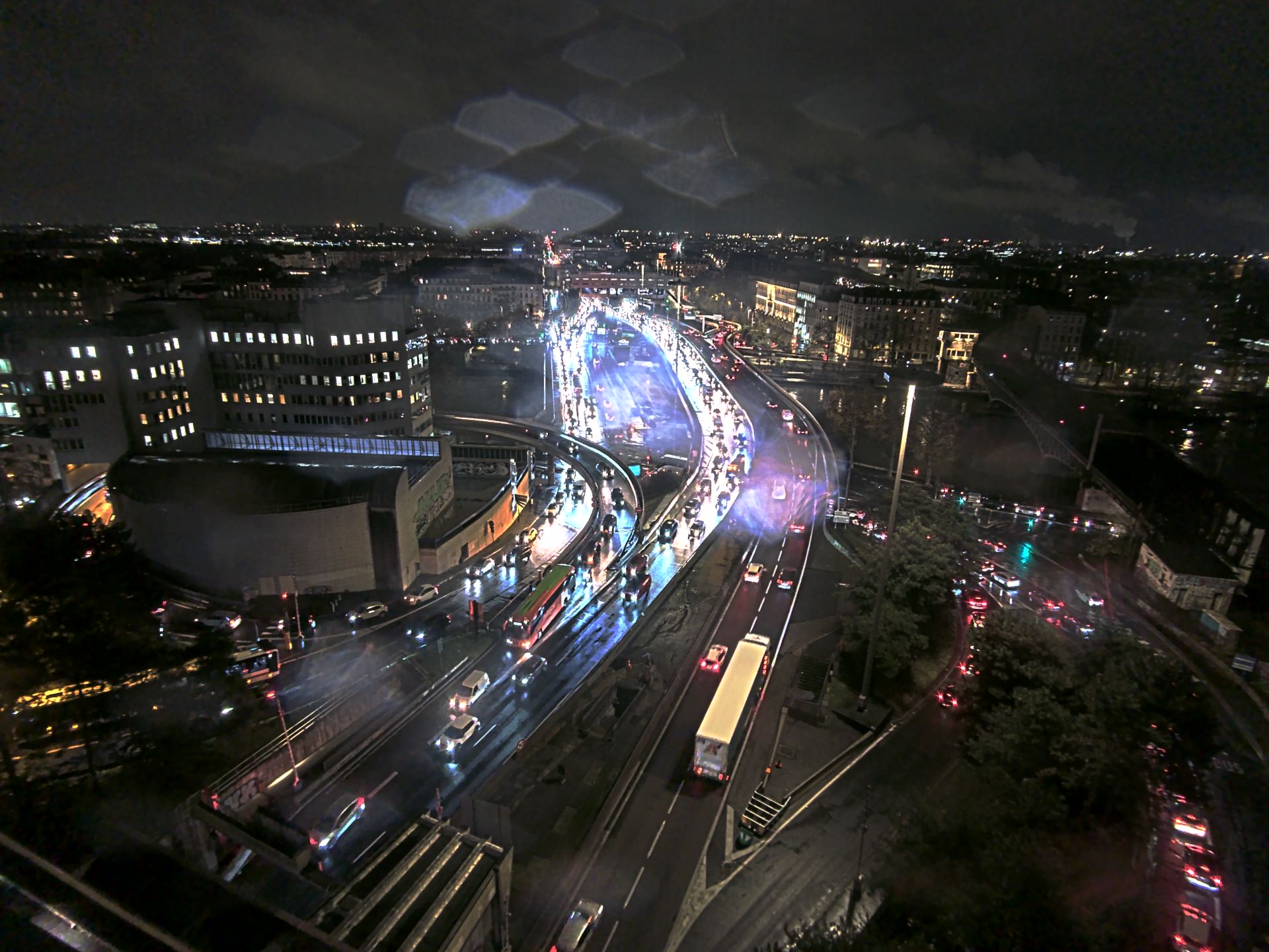 Caméra autoroute à Lyon Perrache à l'entrée Sud du Tunnel sous Fourvière, en direction de Marseille