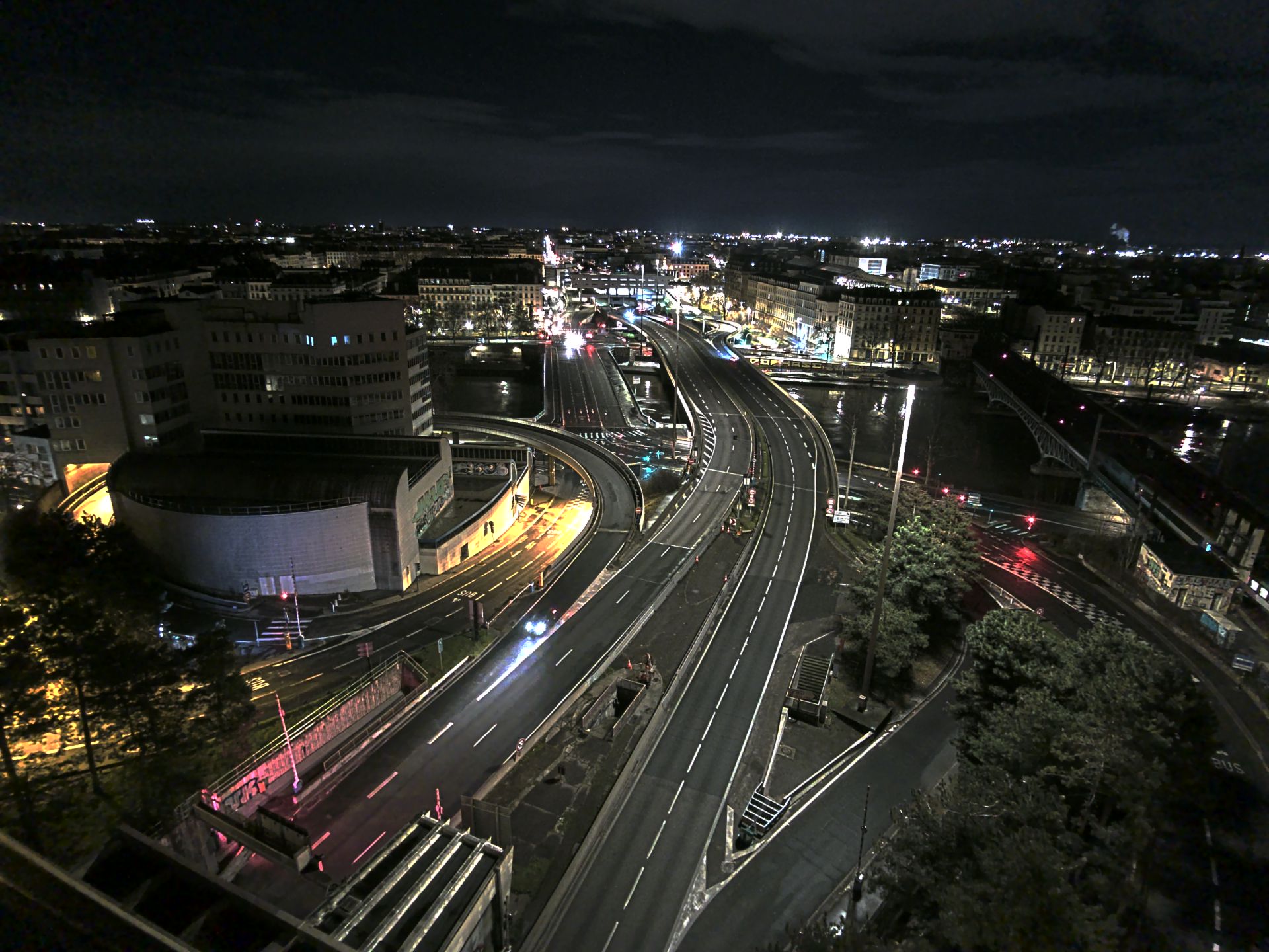 Caméra autoroute à Lyon Perrache à l'entrée Sud du Tunnel sous Fourvière, en direction de Marseille