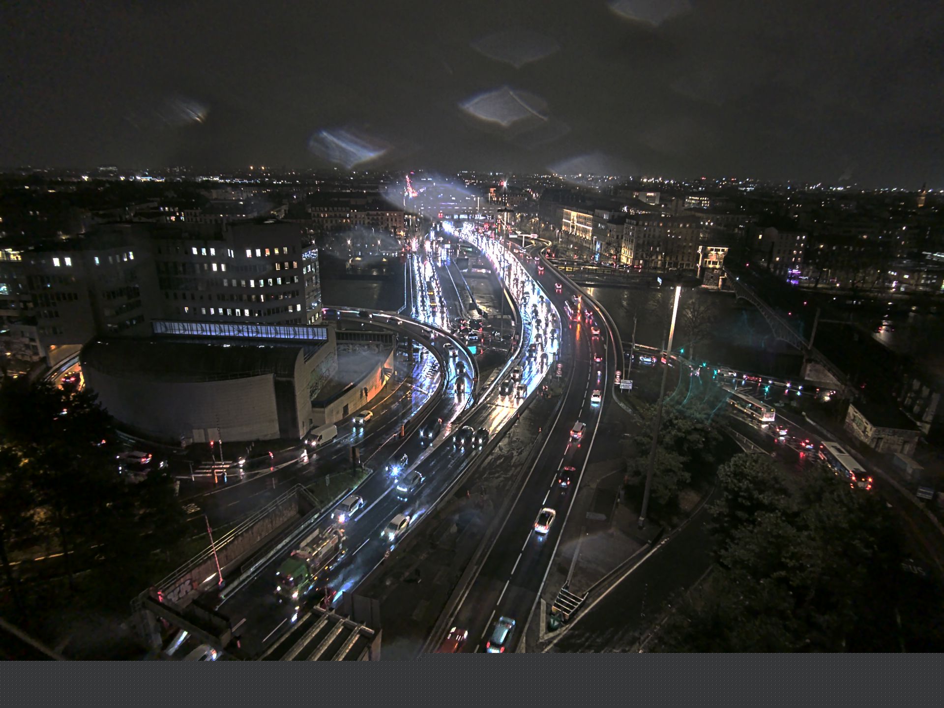 Caméra autoroute à Lyon Perrache à l'entrée Sud du Tunnel sous Fourvière, en direction de Marseille