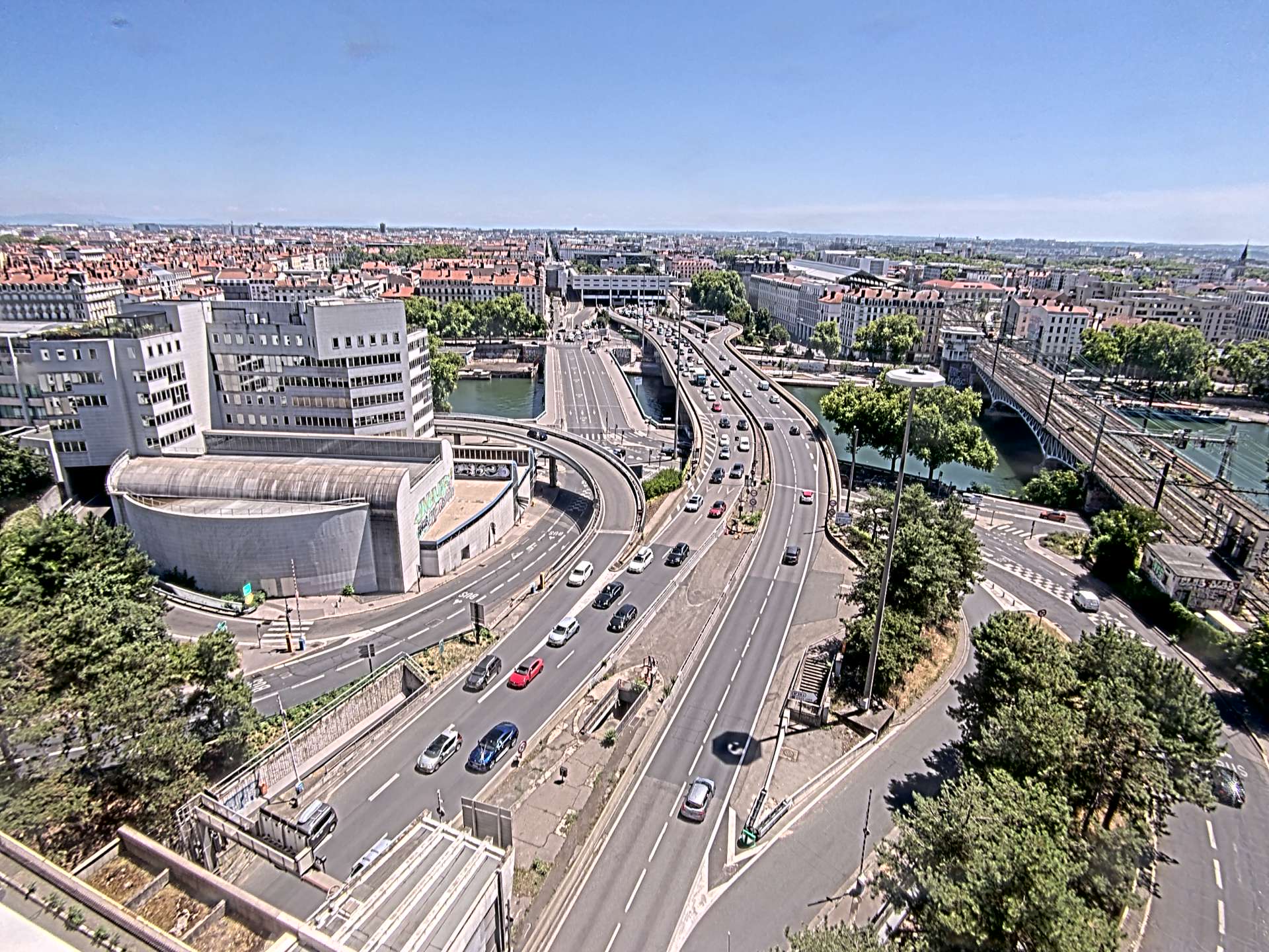 Caméra autoroute à Lyon Perrache à l'entrée Sud du Tunnel sous Fourvière, en direction de Marseille
