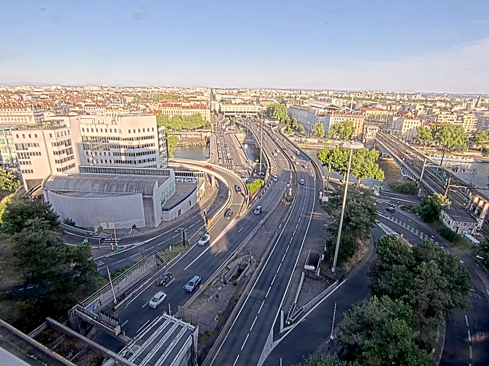 Caméra autoroute à Lyon Perrache à l'entrée Sud du Tunnel sous Fourvière, en direction de Marseille