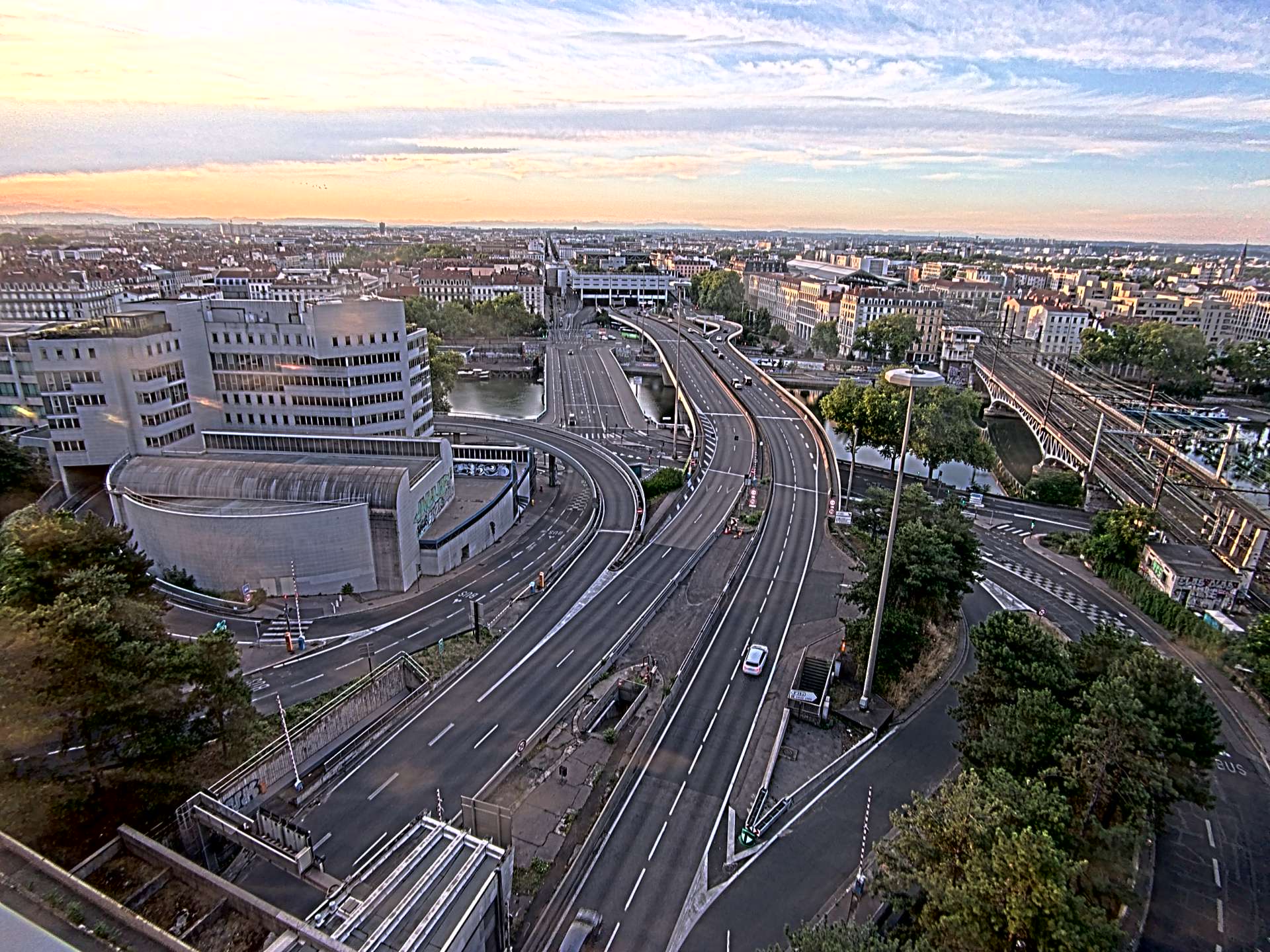 Caméra autoroute à Lyon Perrache à l'entrée Sud du Tunnel sous Fourvière, en direction de Marseille