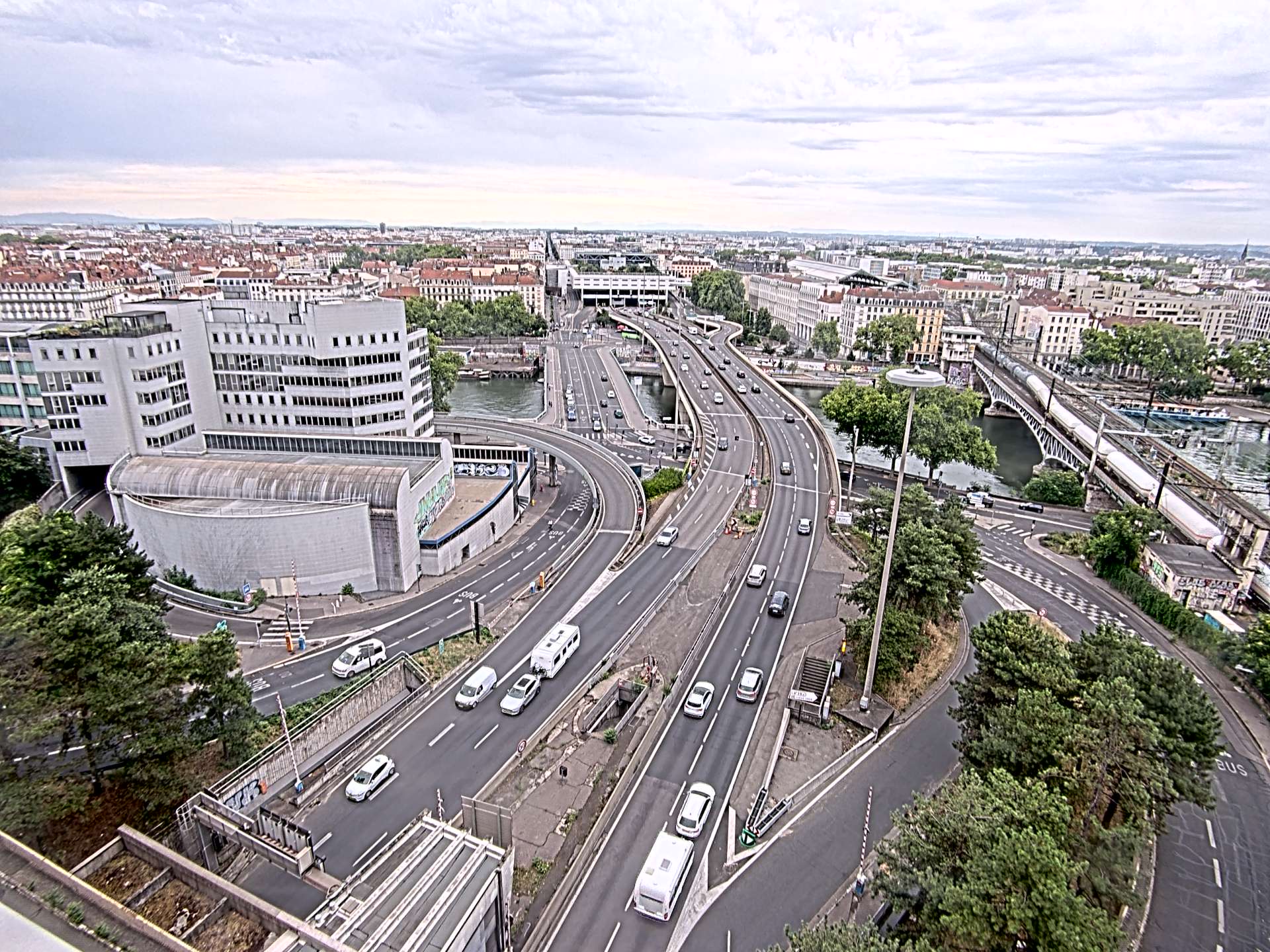 Caméra autoroute à Lyon Perrache à l'entrée Sud du Tunnel sous Fourvière, en direction de Marseille